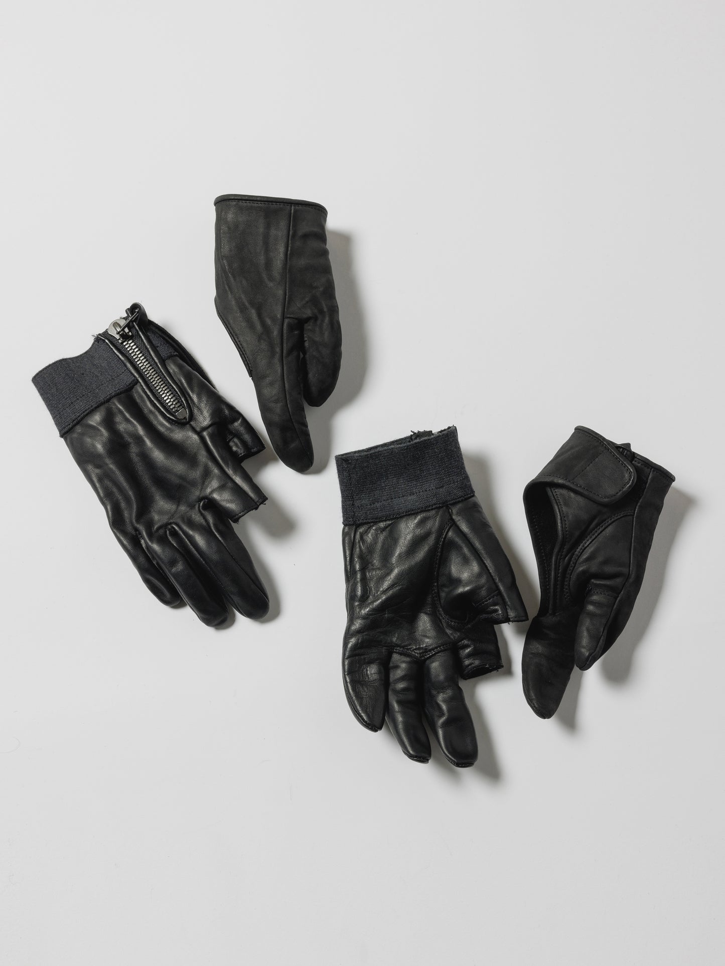 
                  
                    × D.HYGEN LAYERED LEATHER GLOVES
                  
                