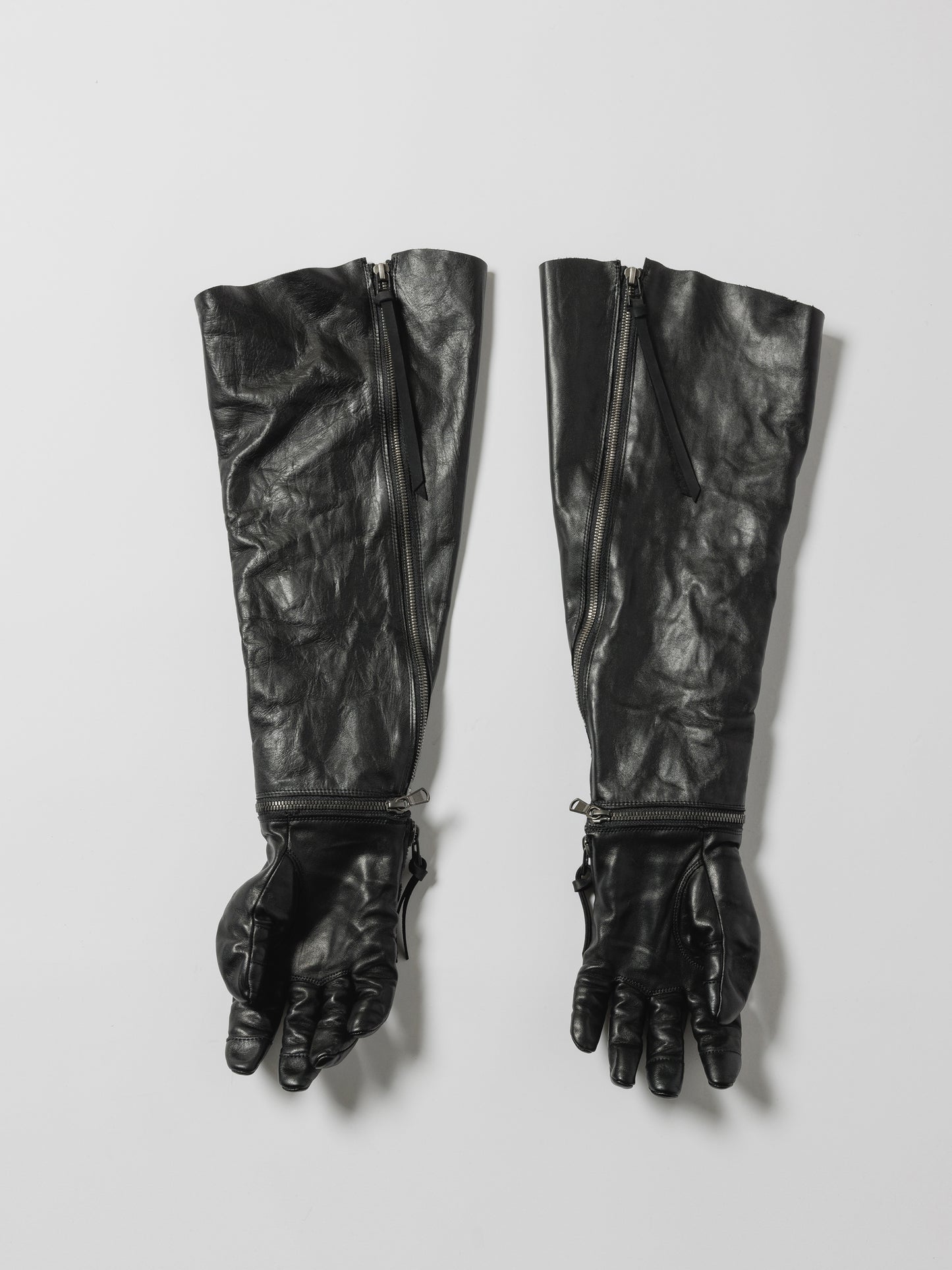 
                  
                    × D.HYGEN LONG LEATHER GLOVES
                  
                