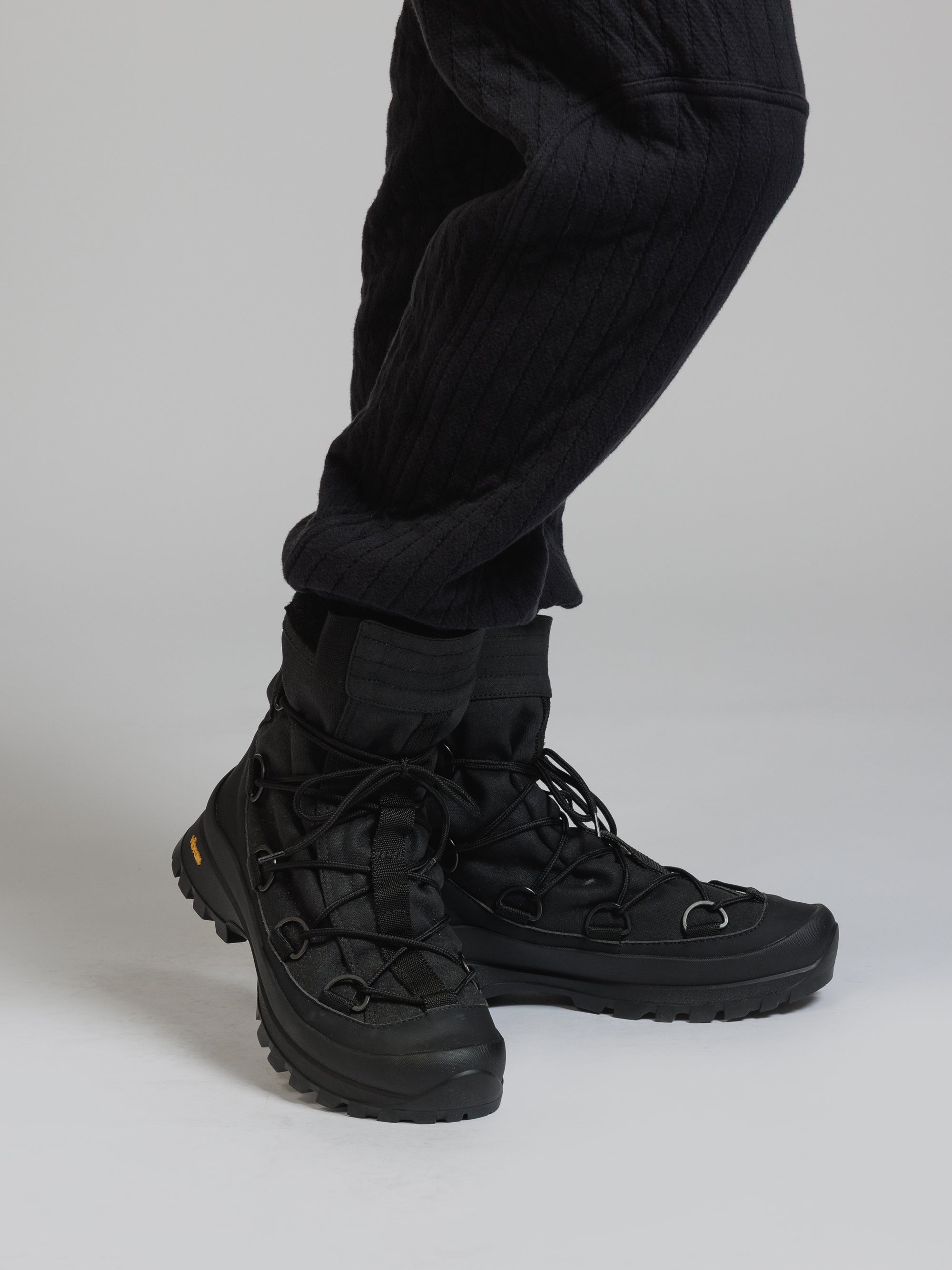 新品,未使用品 The Viridi-anne スニーカーブーツ BLACK 3 The Viridi-anne（ザヴィリディアン）】ブーツ愛は”機能”を捨てない