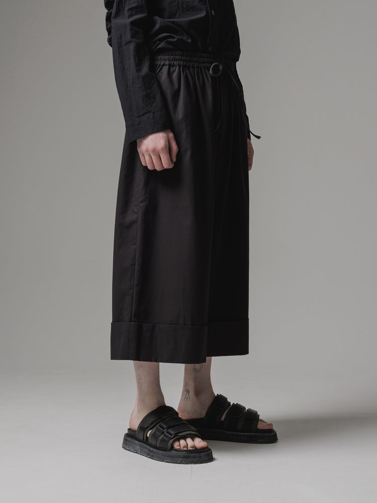 
                  
                    [ISO] cotton gabardine baggy cropped trousers
                  
                