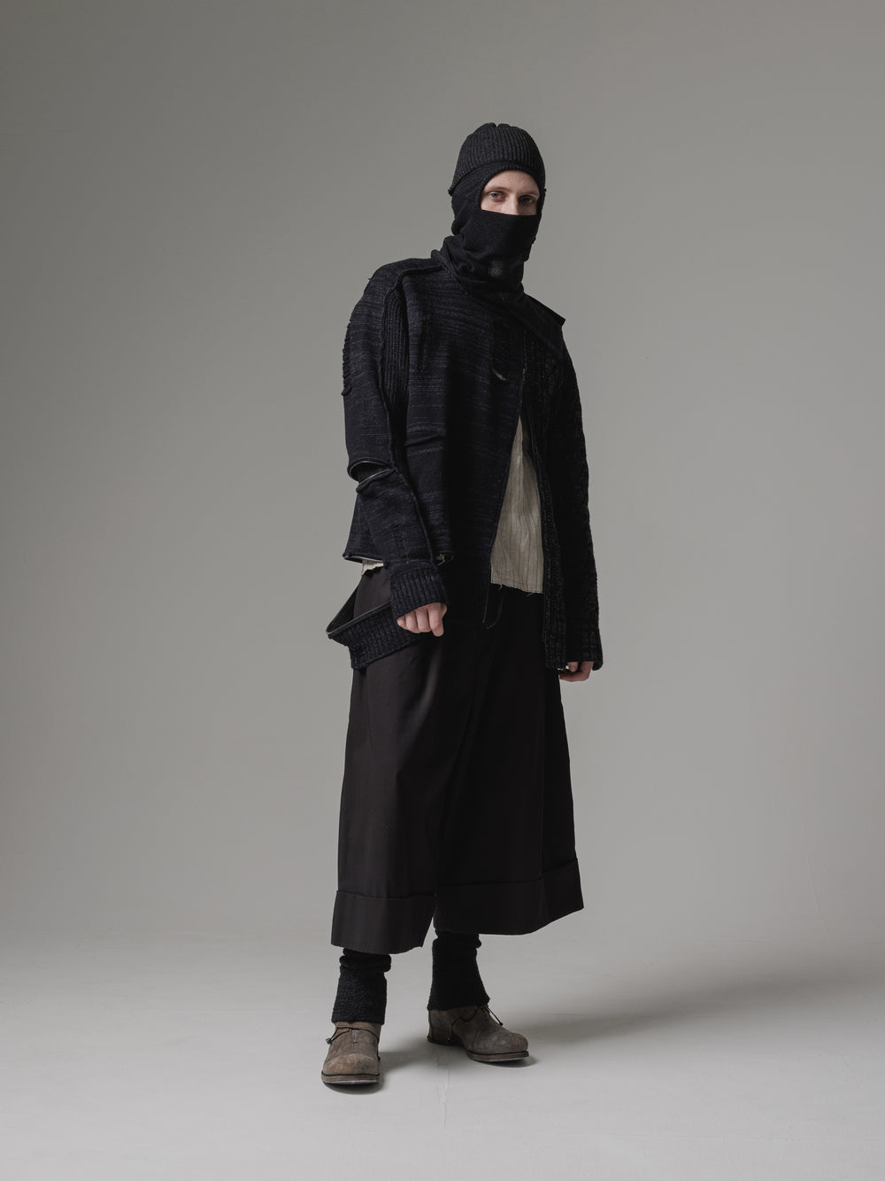 [ISO] combination zip up knit