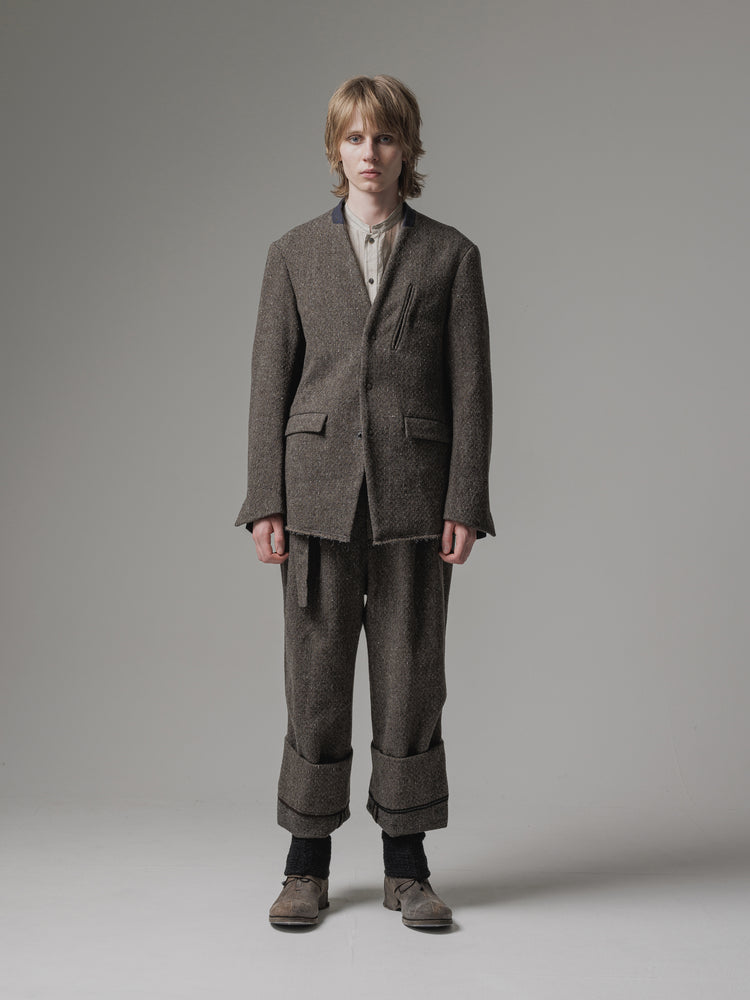 
                  
                    [ISO] shetland wool collarless jacket
                  
                