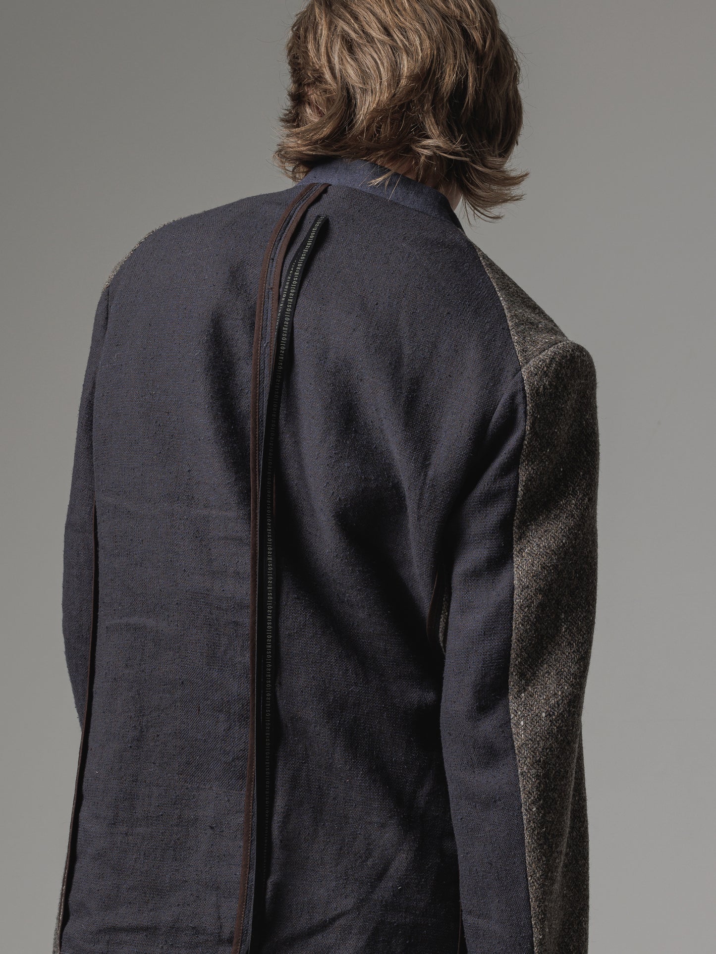 
                  
                    [ISO] shetland wool collarless jacket
                  
                