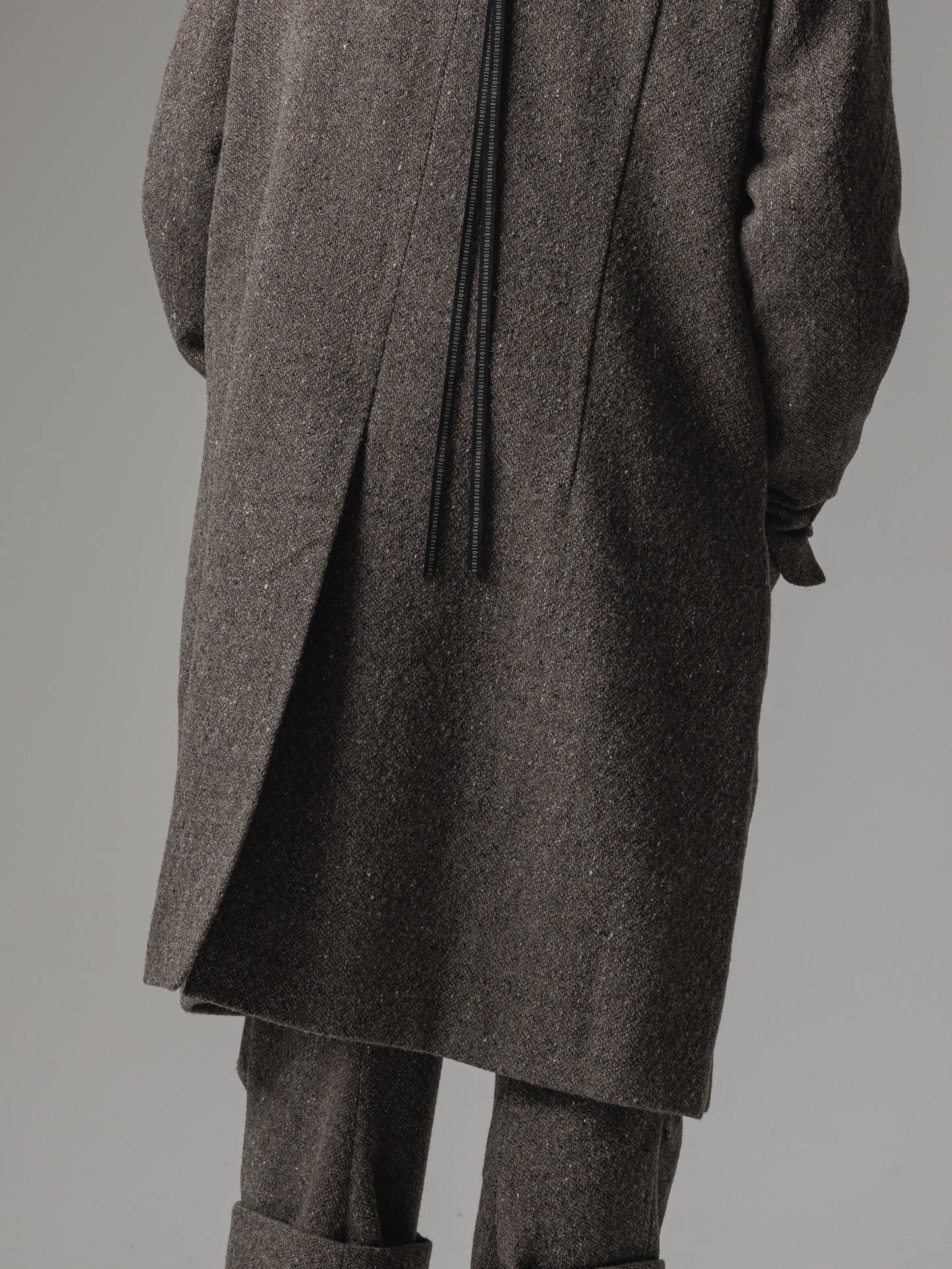 
                  
                    [ISO] shetland wool high neck coat
                  
                