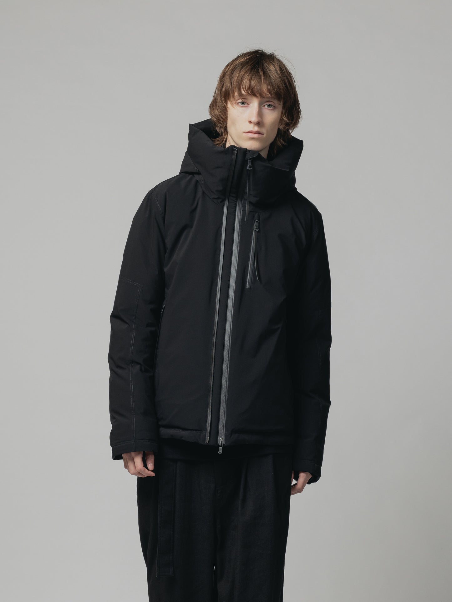 
                  
                    EXCLUSIVE HOODED DOWN JACKET
                  
                