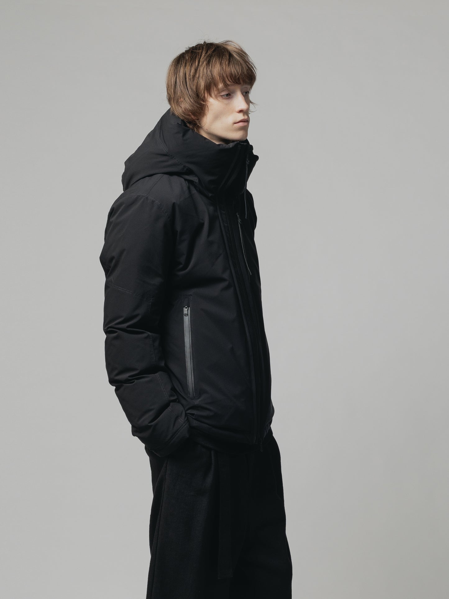 
                  
                    EXCLUSIVE HOODED DOWN JACKET
                  
                