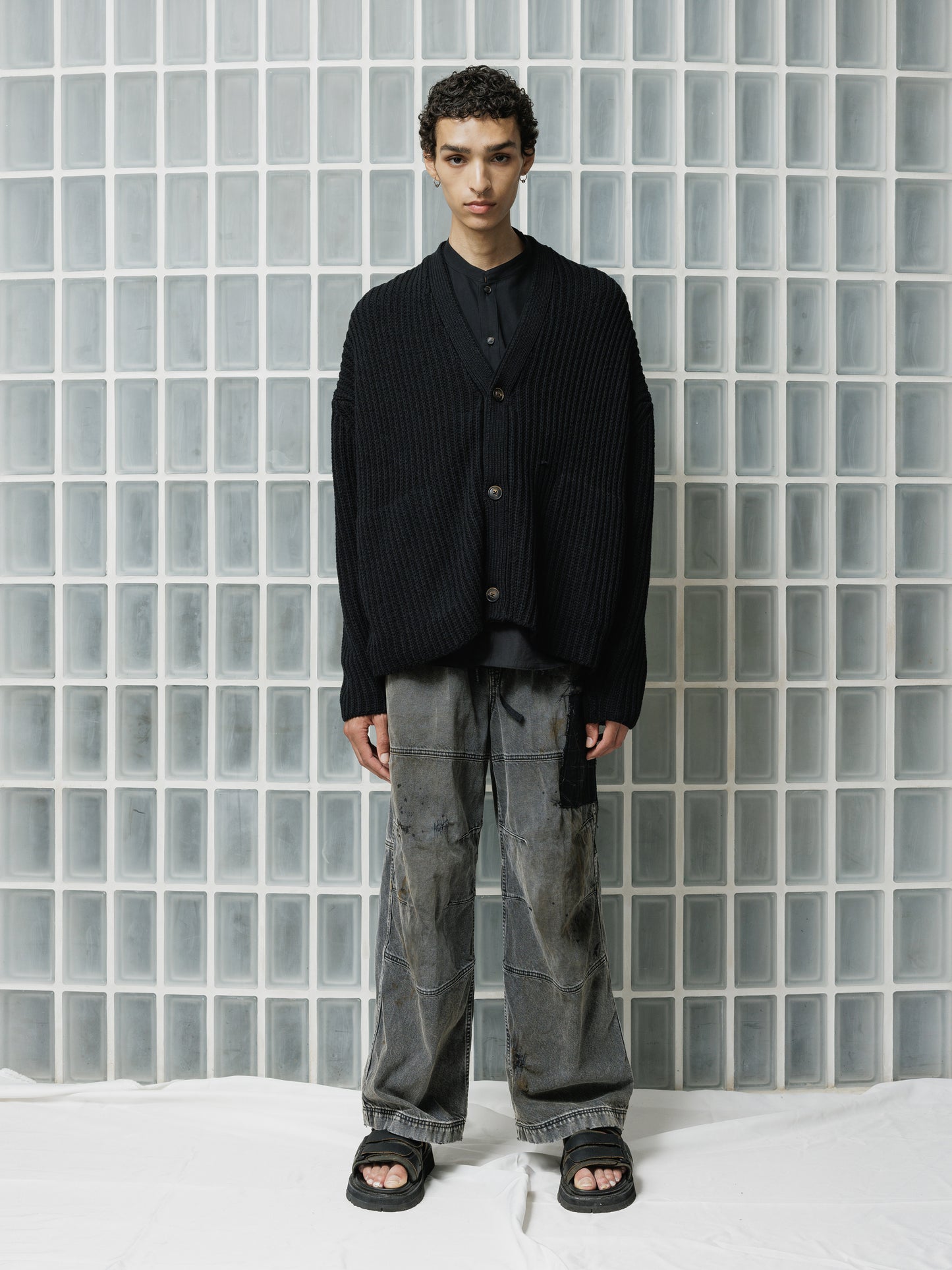 
                  
                    [ISO] Knit Cardigan
                  
                