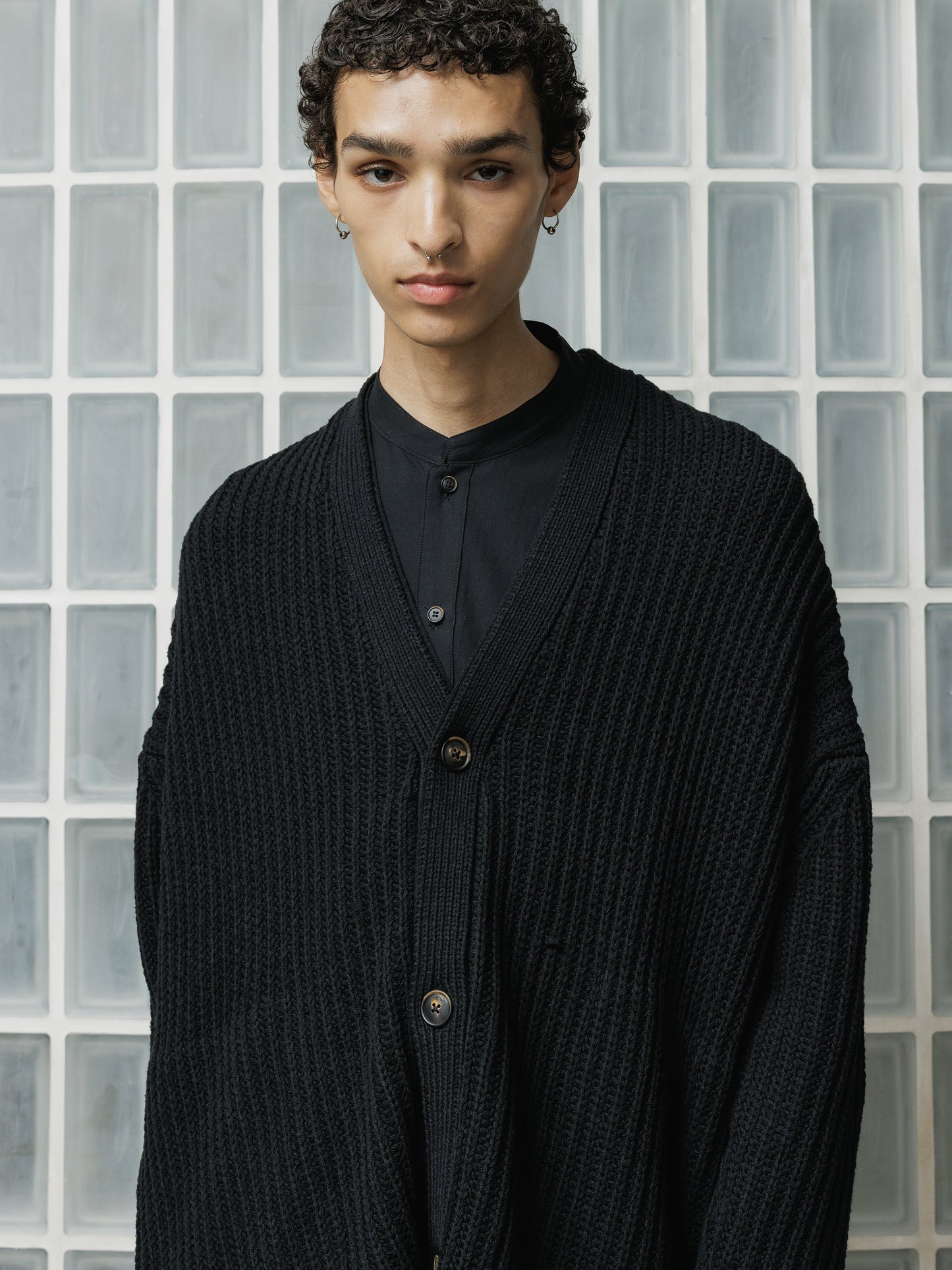 
                  
                    [ISO] Knit Cardigan
                  
                