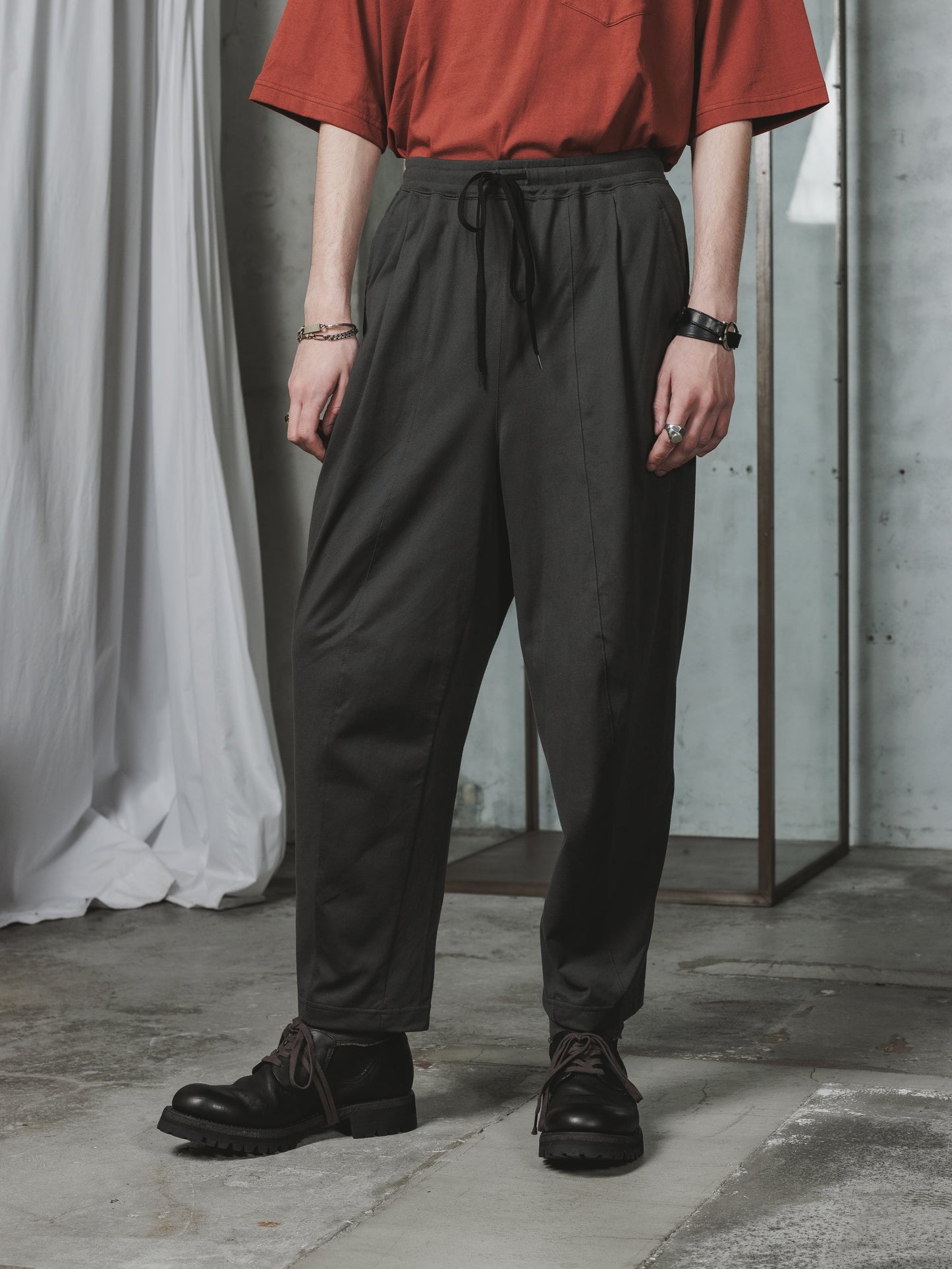 
                  
                    EXCLUSIVE COTTON JERSEY WIDE TROUSERS
                  
                