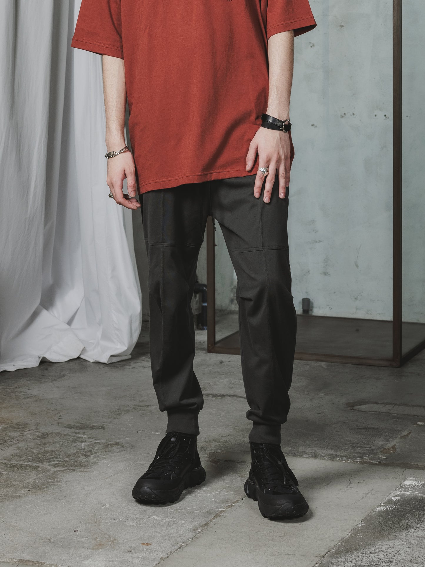 
                  
                    EXCLUSIVE COTTON JERSEY JOGGER PANTS
                  
                