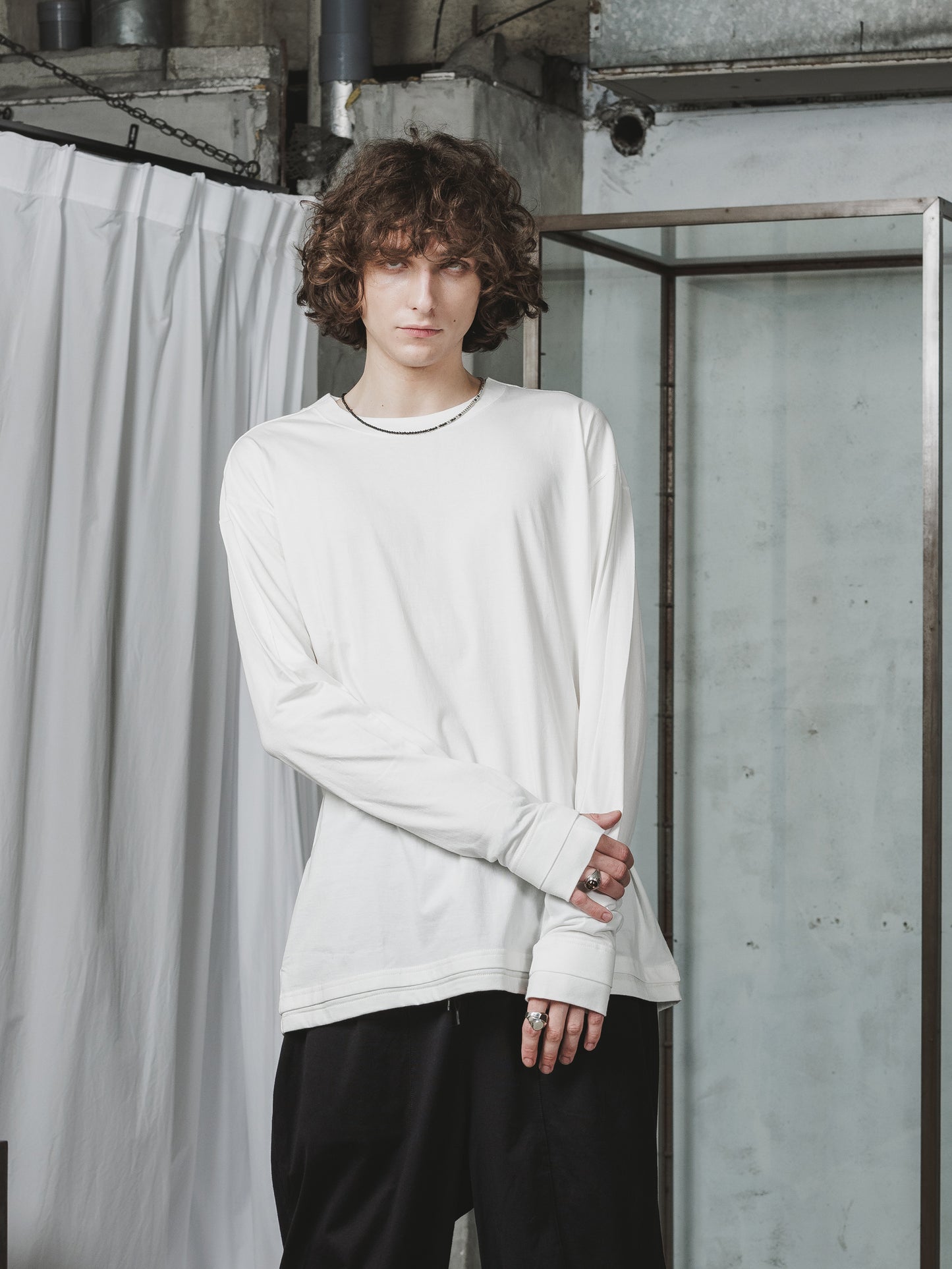 
                  
                    EXCLUSIVE LAYERED LONG SLEEVE T-SHIRTS
                  
                