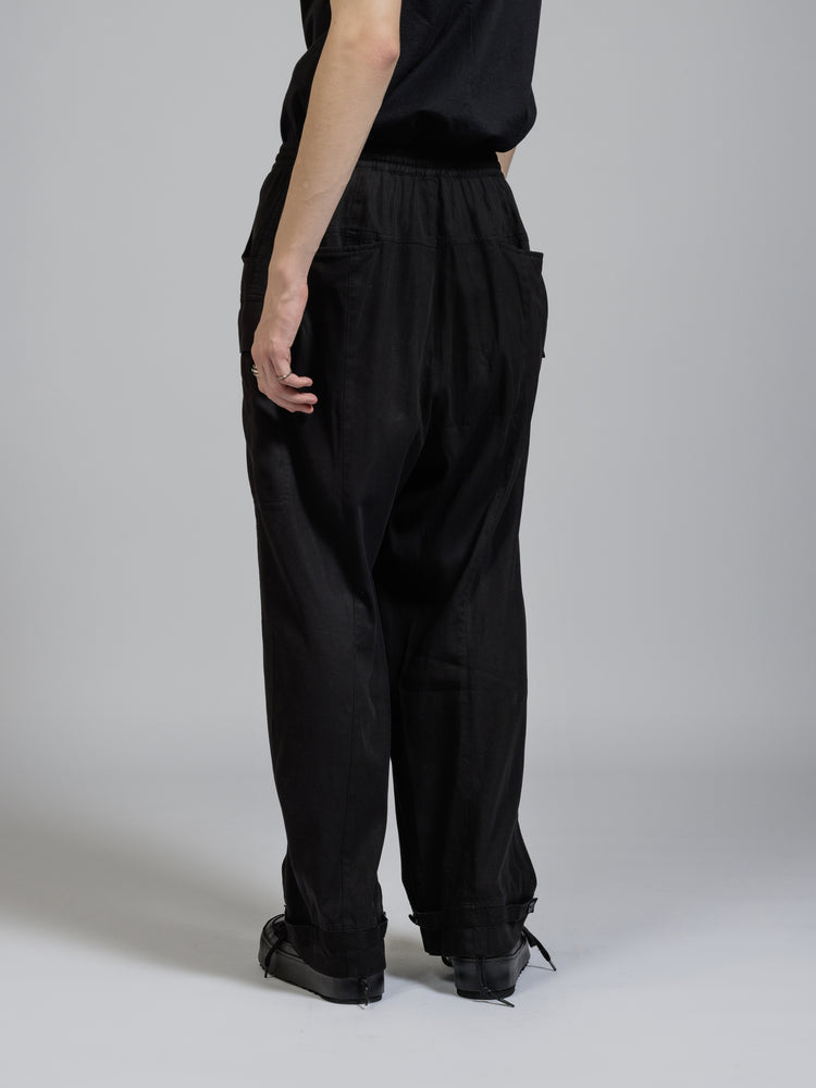 
                  
                    Twill object dyed cargo trousers
                  
                