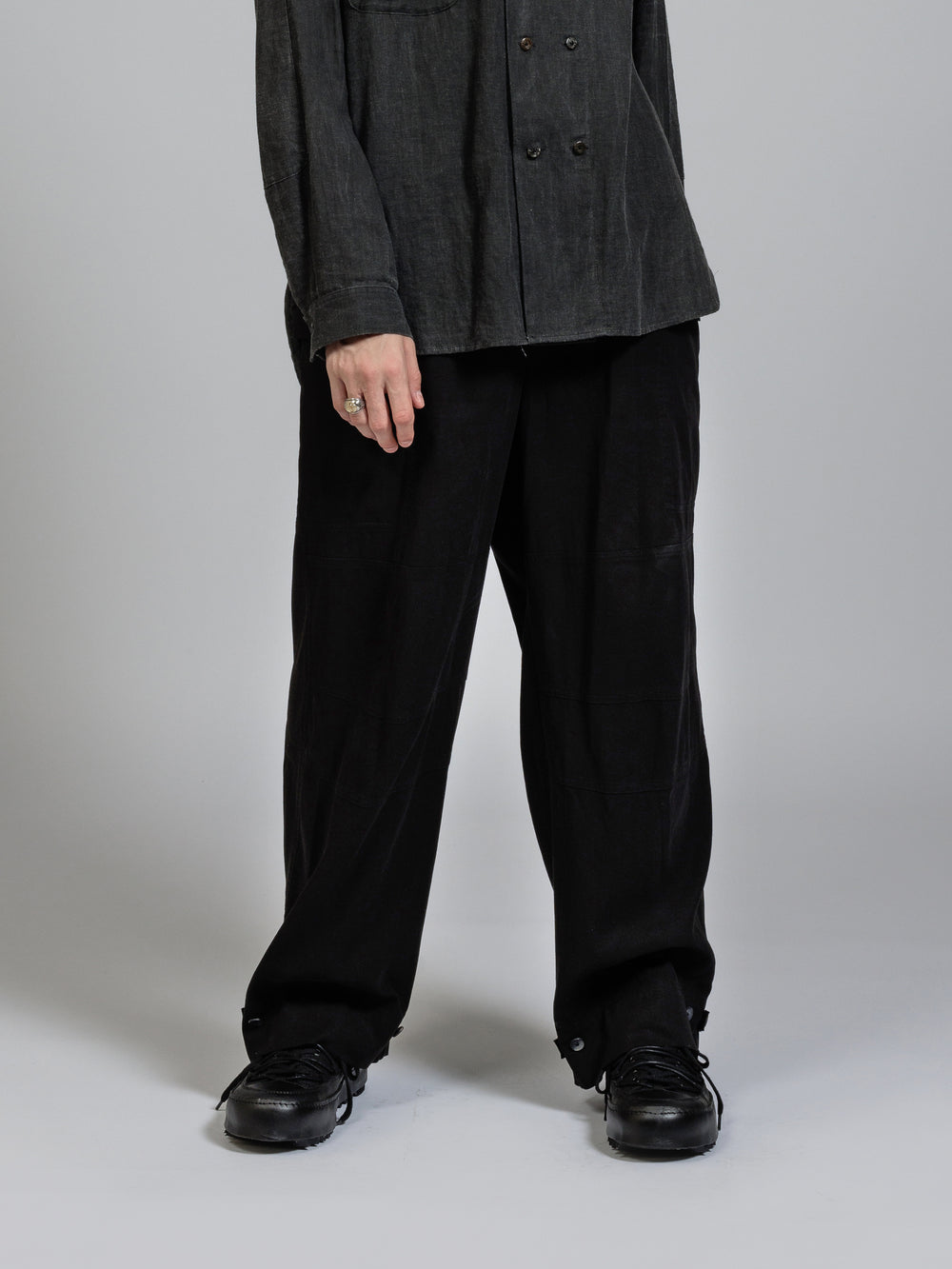 Twill object dyed cargo trousers