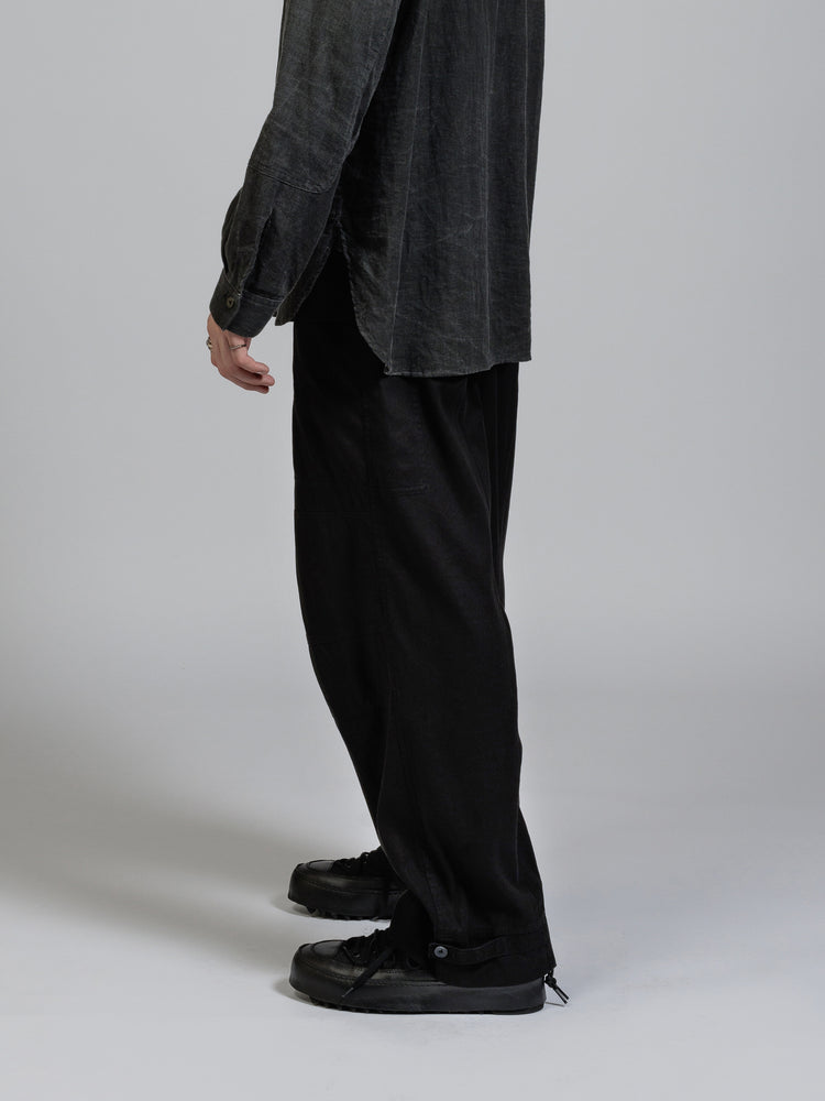 
                  
                    Twill object dyed cargo trousers
                  
                