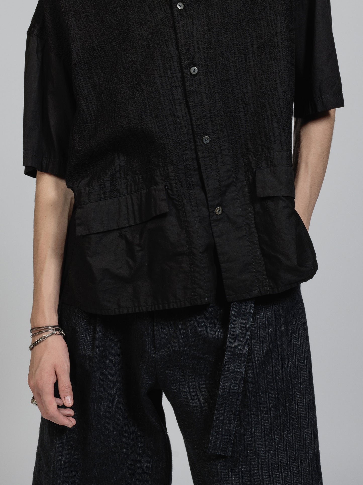 
                  
                    Embroidered cloth short sleeve shirt
                  
                