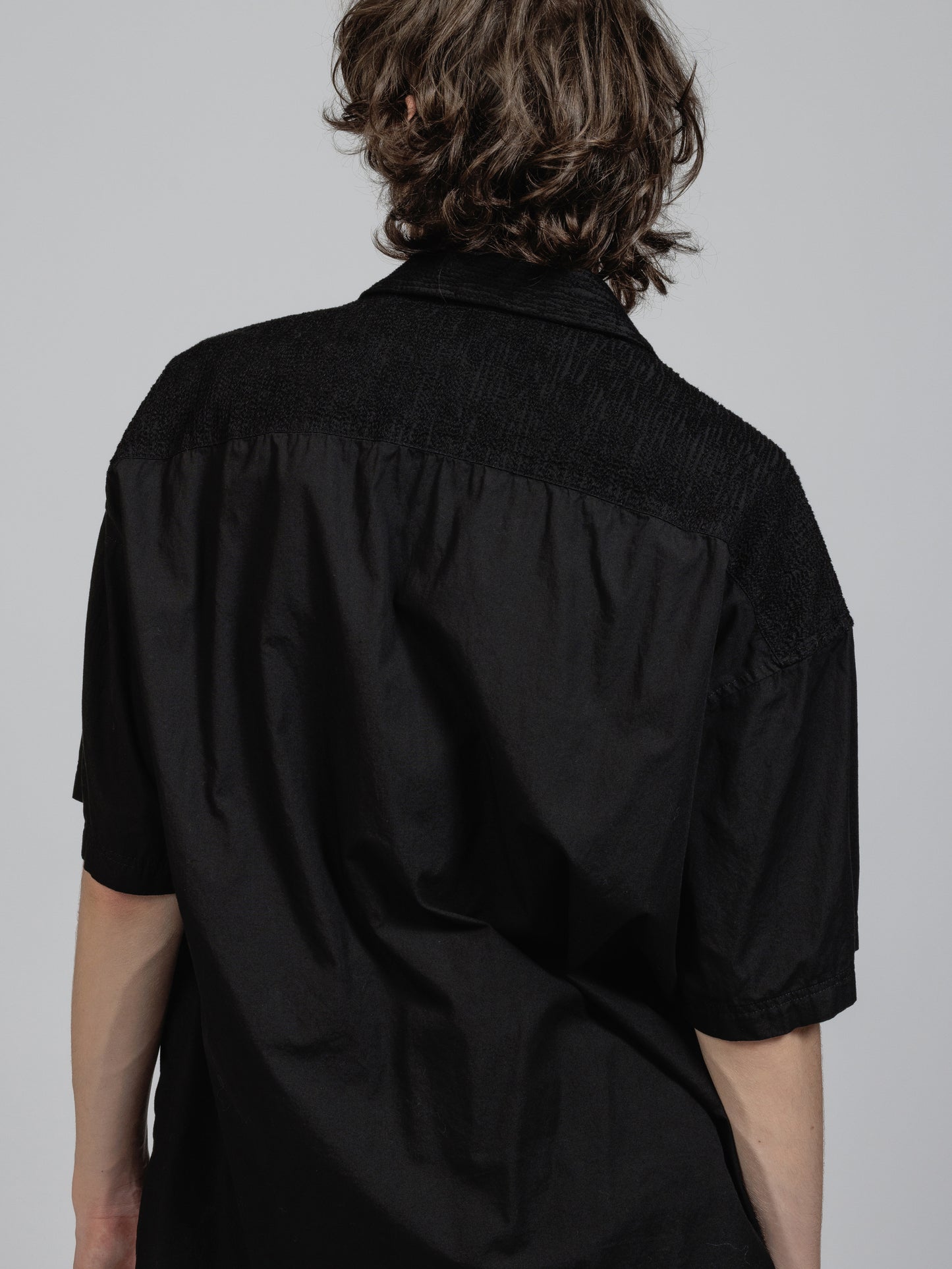 
                  
                    Embroidered cloth short sleeve shirt
                  
                