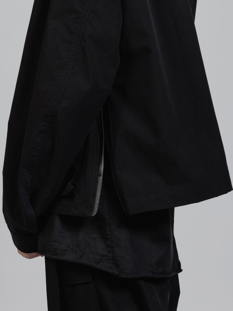 
                  
                    Water-repellent stretch zip-up jacket
                  
                
