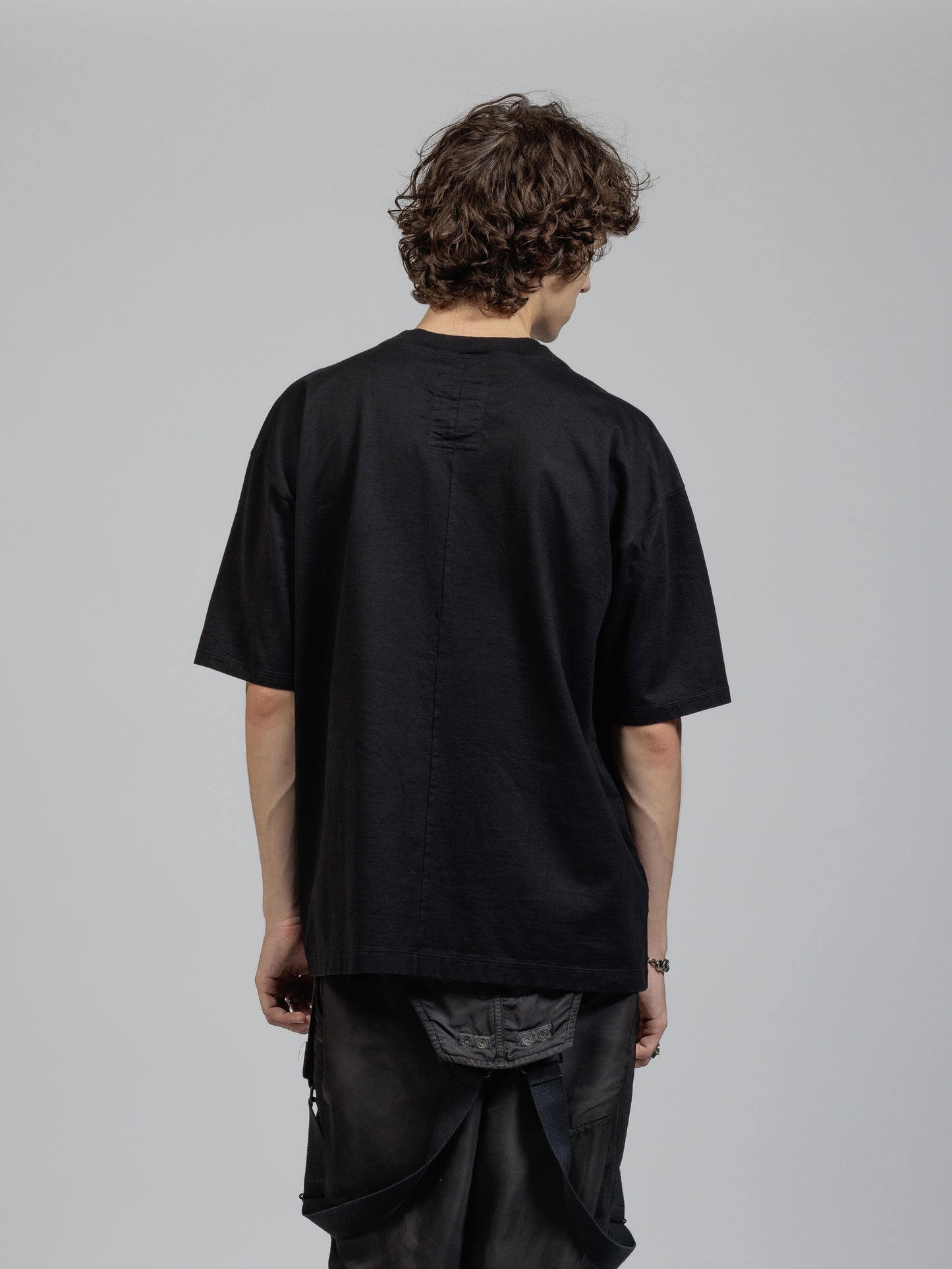 
                  
                    Object dyed pocket T-shirt
                  
                