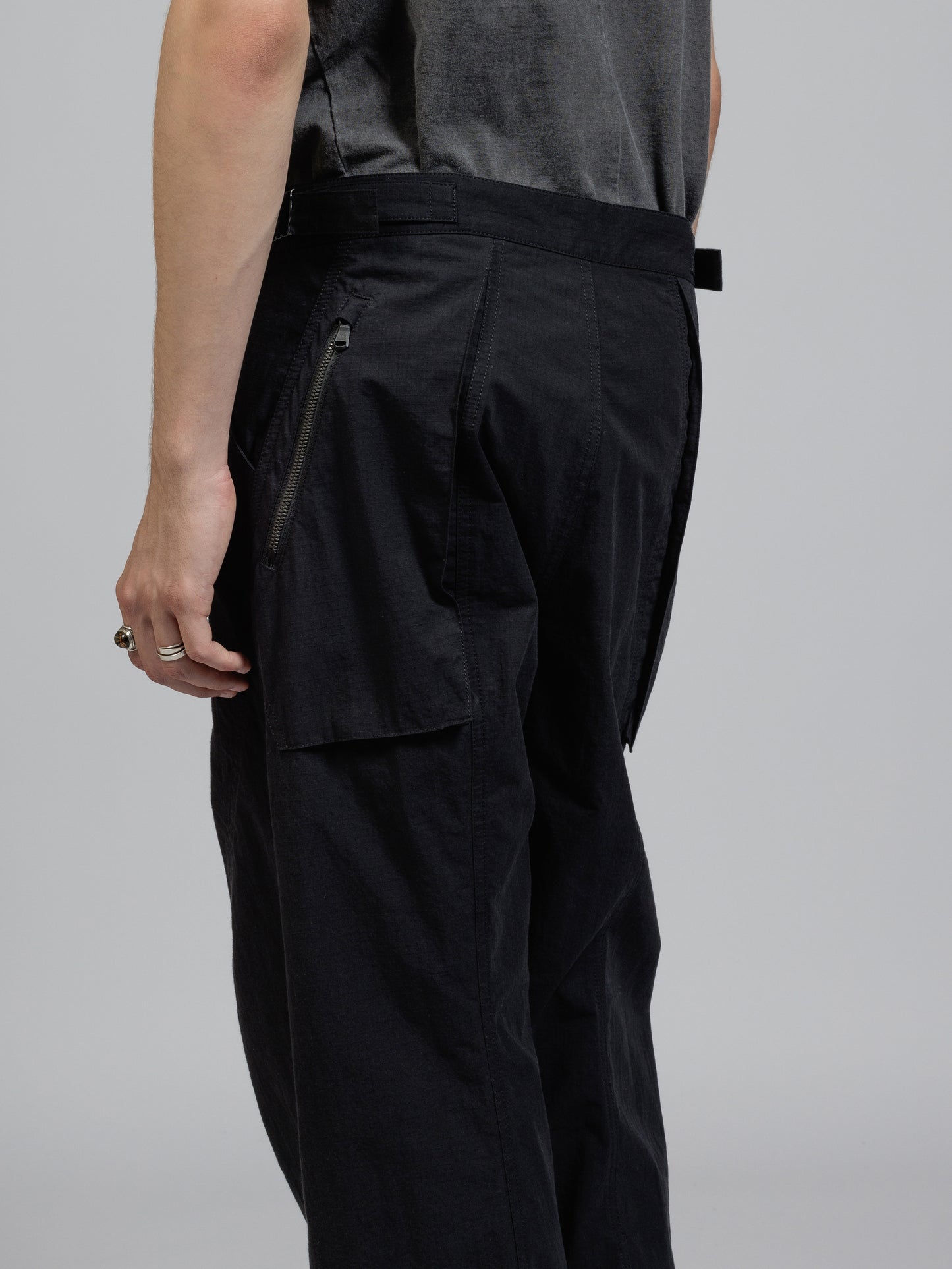 
                  
                    Ripstop wide-trousers
                  
                
