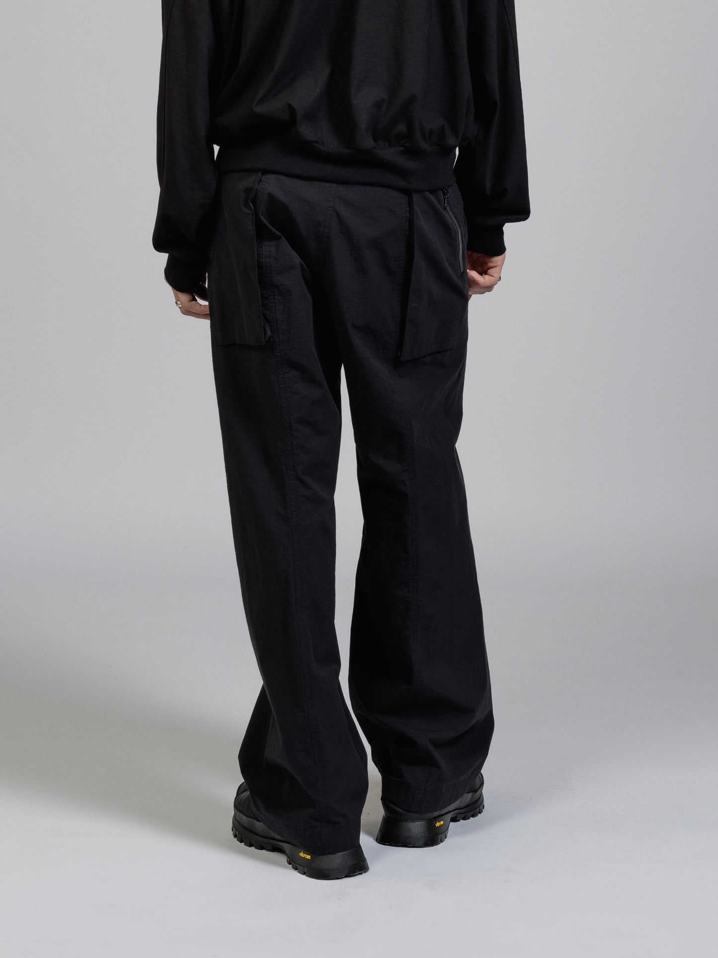 
                  
                    Ripstop wide-trousers
                  
                