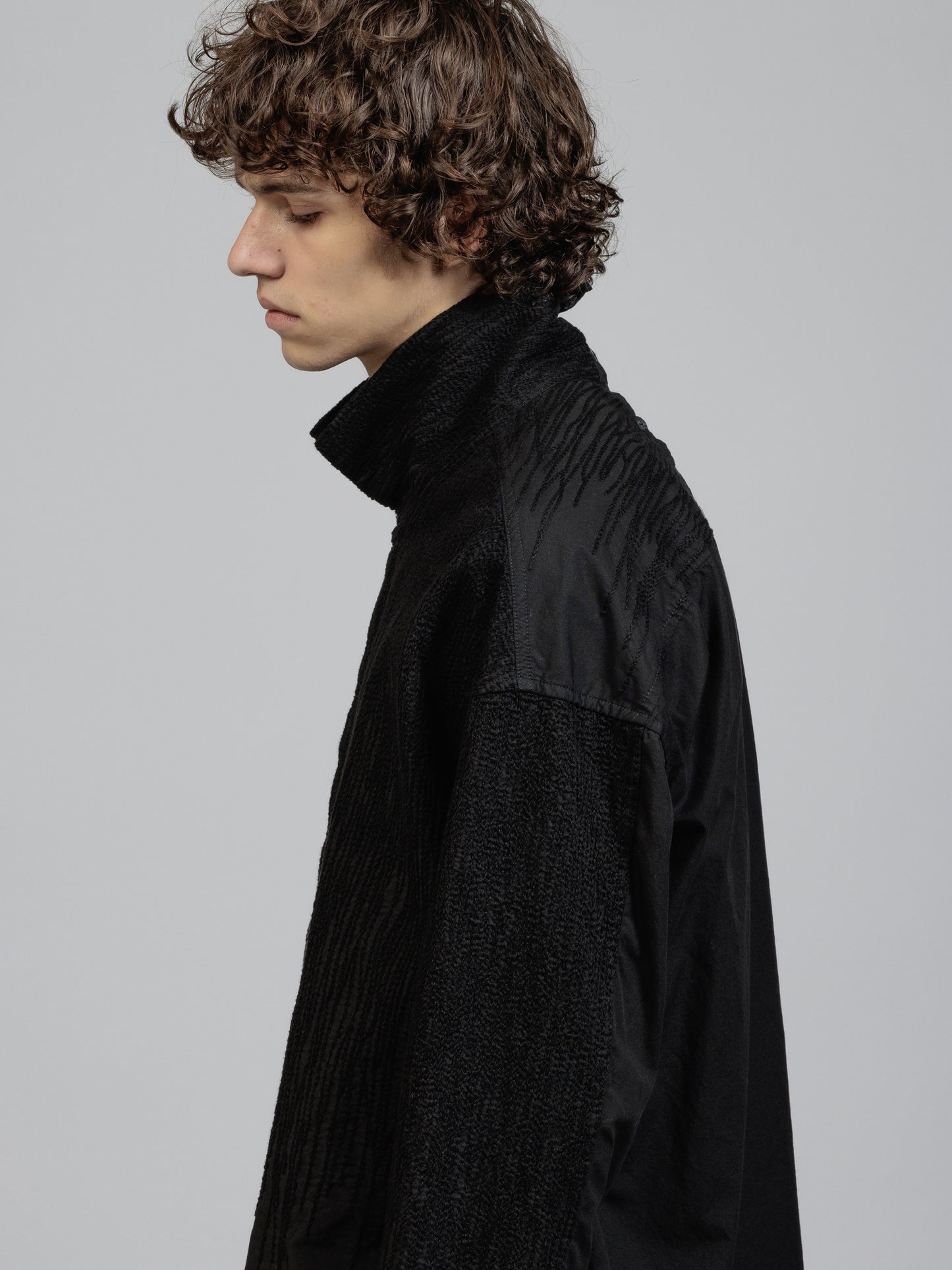 
                  
                    Embroidered cloth high-necked shirt
                  
                