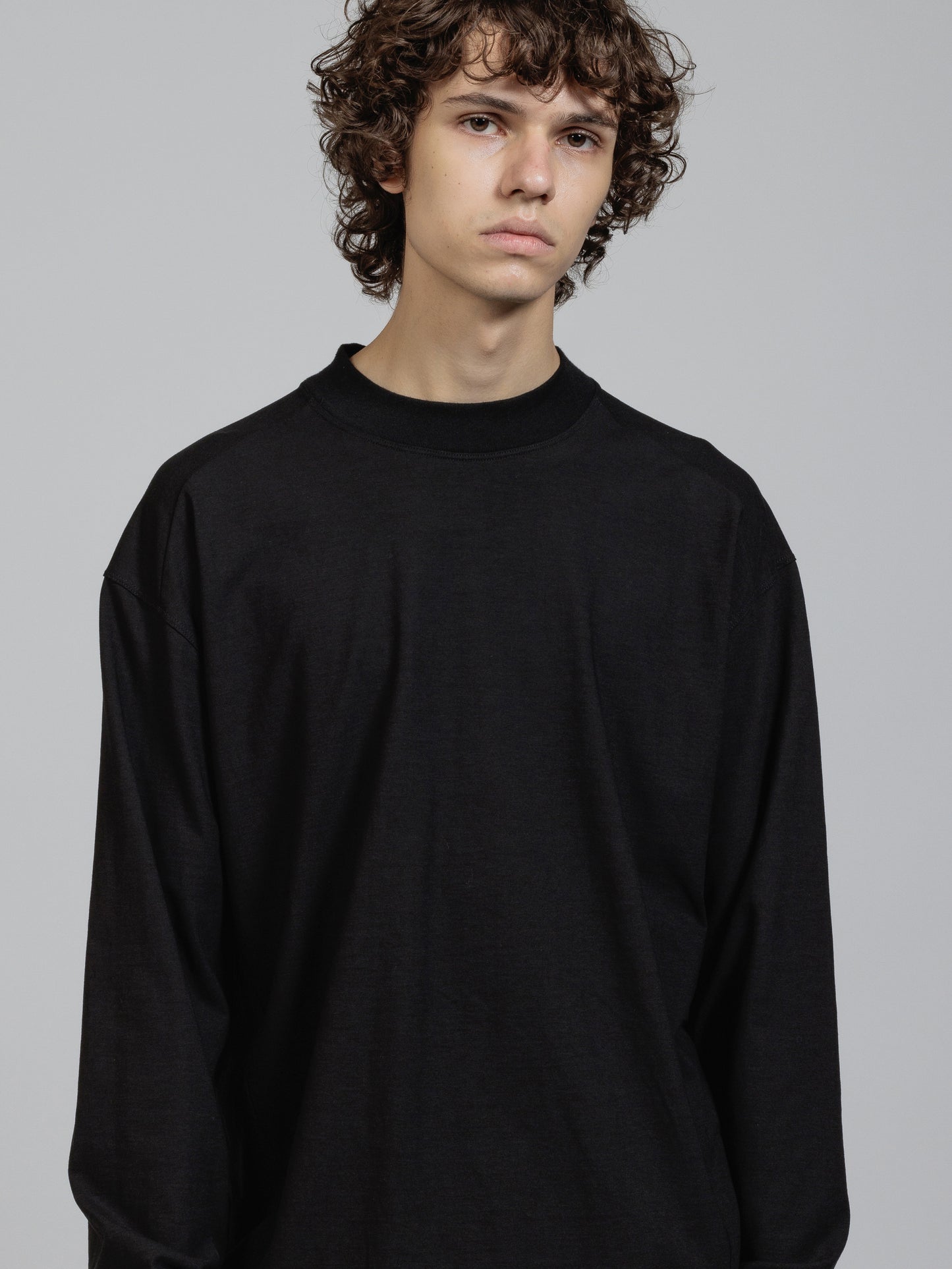 
                  
                    Cotton jersey L/S T-shirt
                  
                