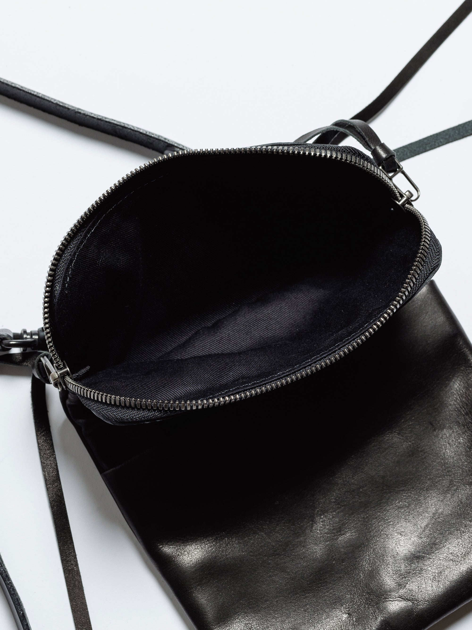 viridi-anneヴィリジアン25ssカウショルダーポーチレザーバッグ新品 THE VIRIDI-ANNE （ザ ヴィリディアン）TVA 25SS Shoulder Pouch