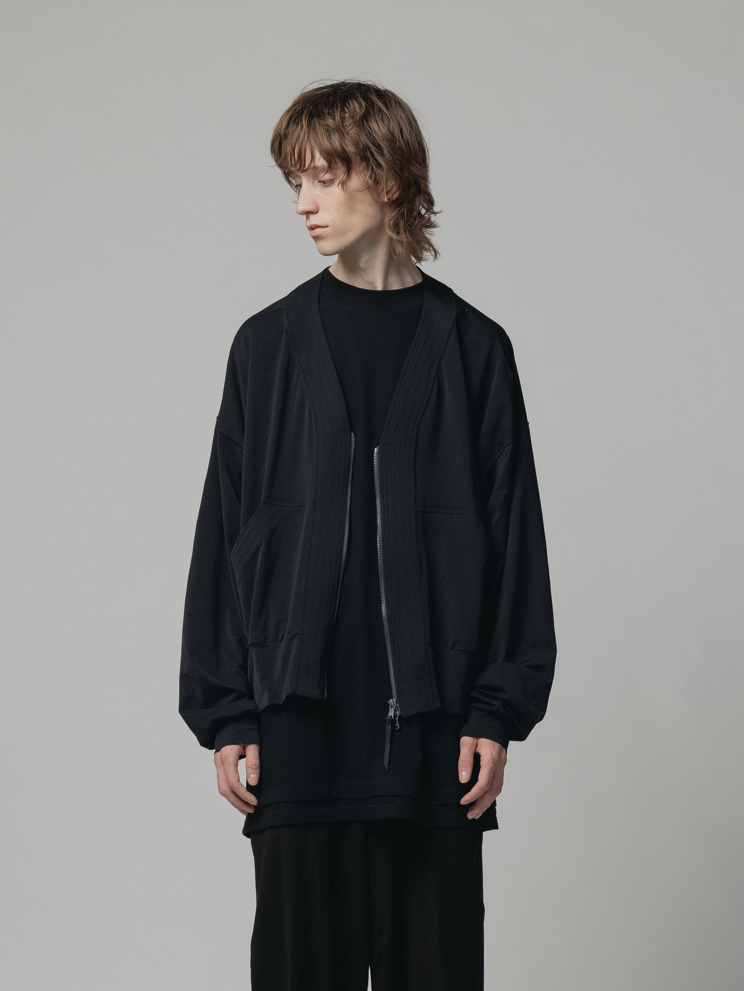 
                  
                    NYLON SMOOTH ZIP-UP CARDIGAN
                  
                
