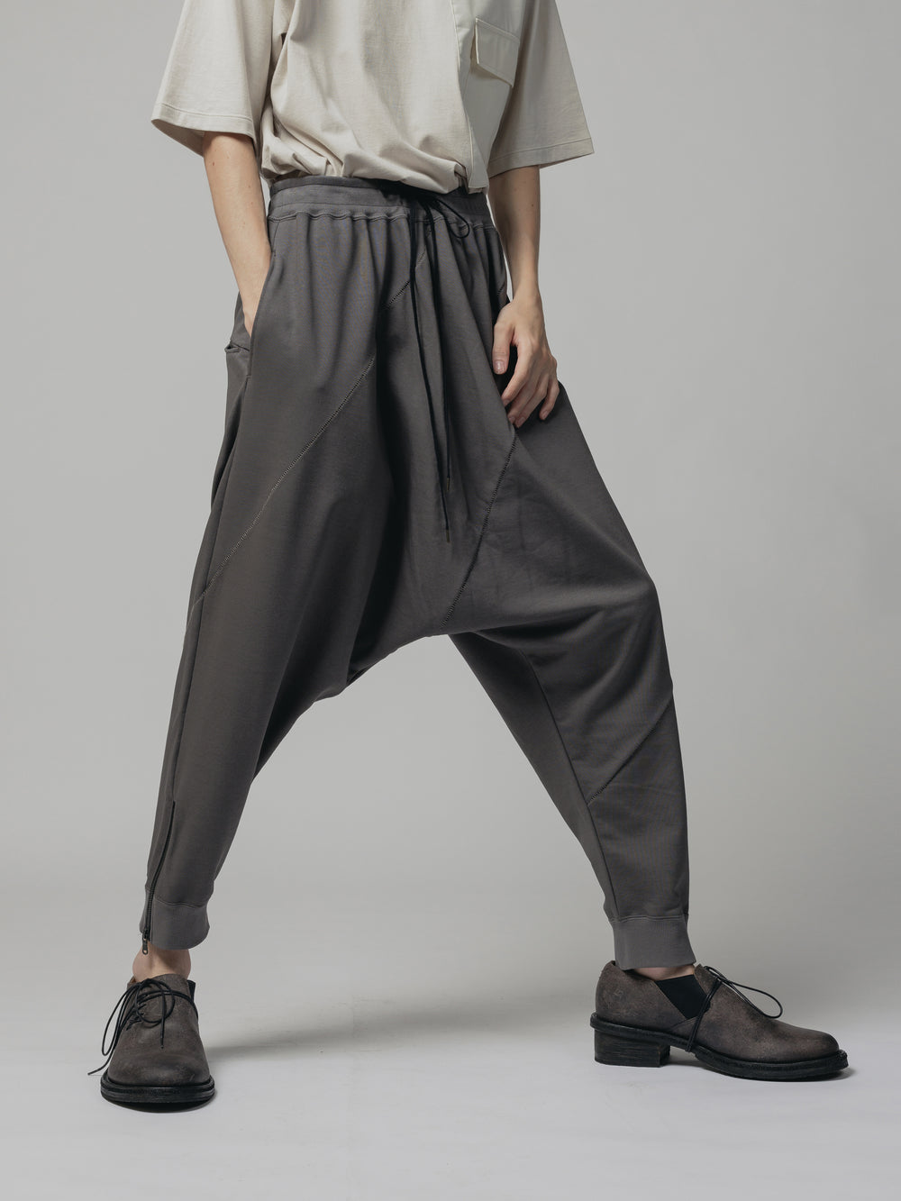 THE VIRIDI-ANNE タクティカル　パンツ The Viridi-anne - Panel Combination Tactical Pants