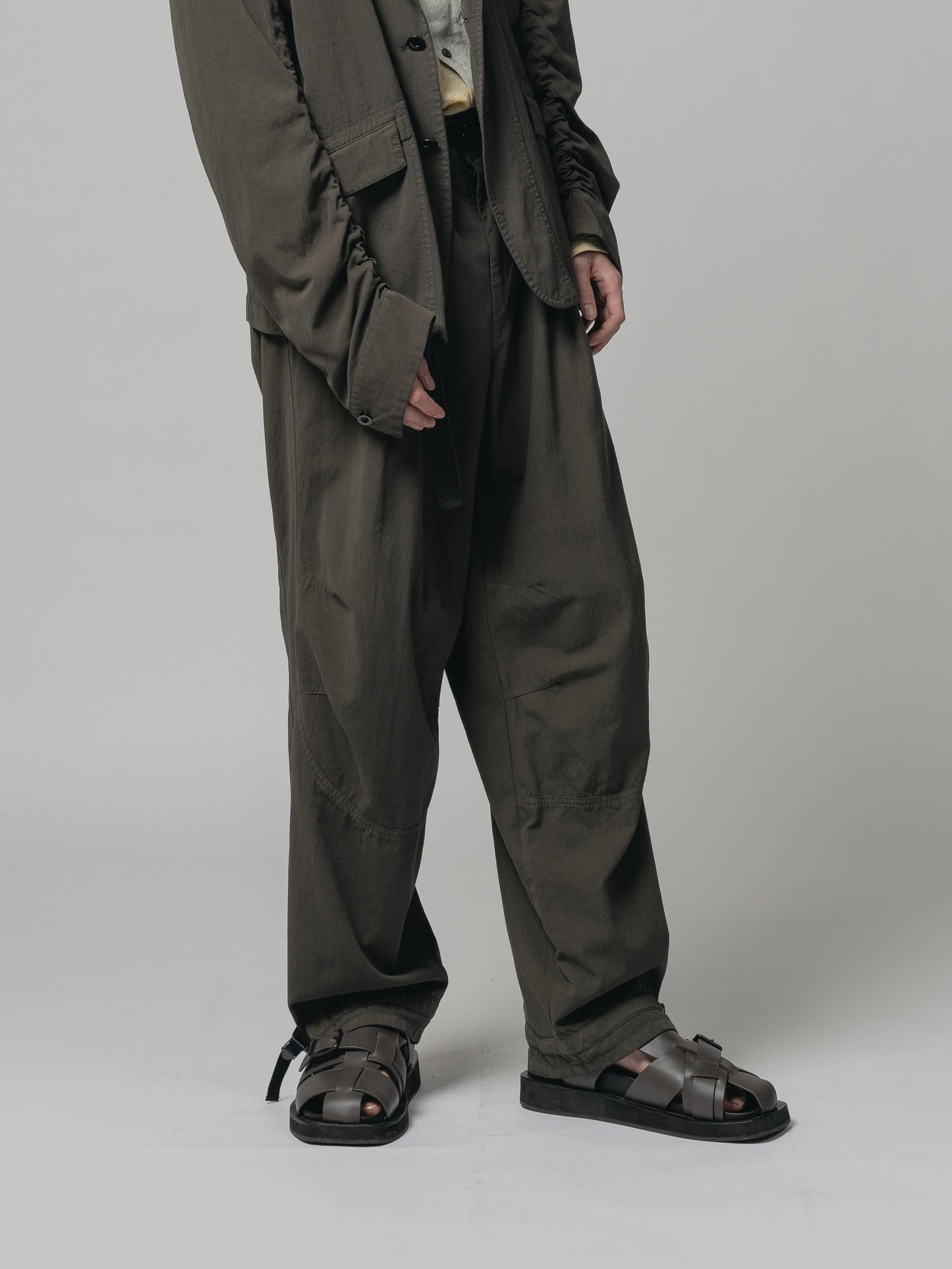 
                  
                    DRY COTTON WIDE TROUSERS
                  
                