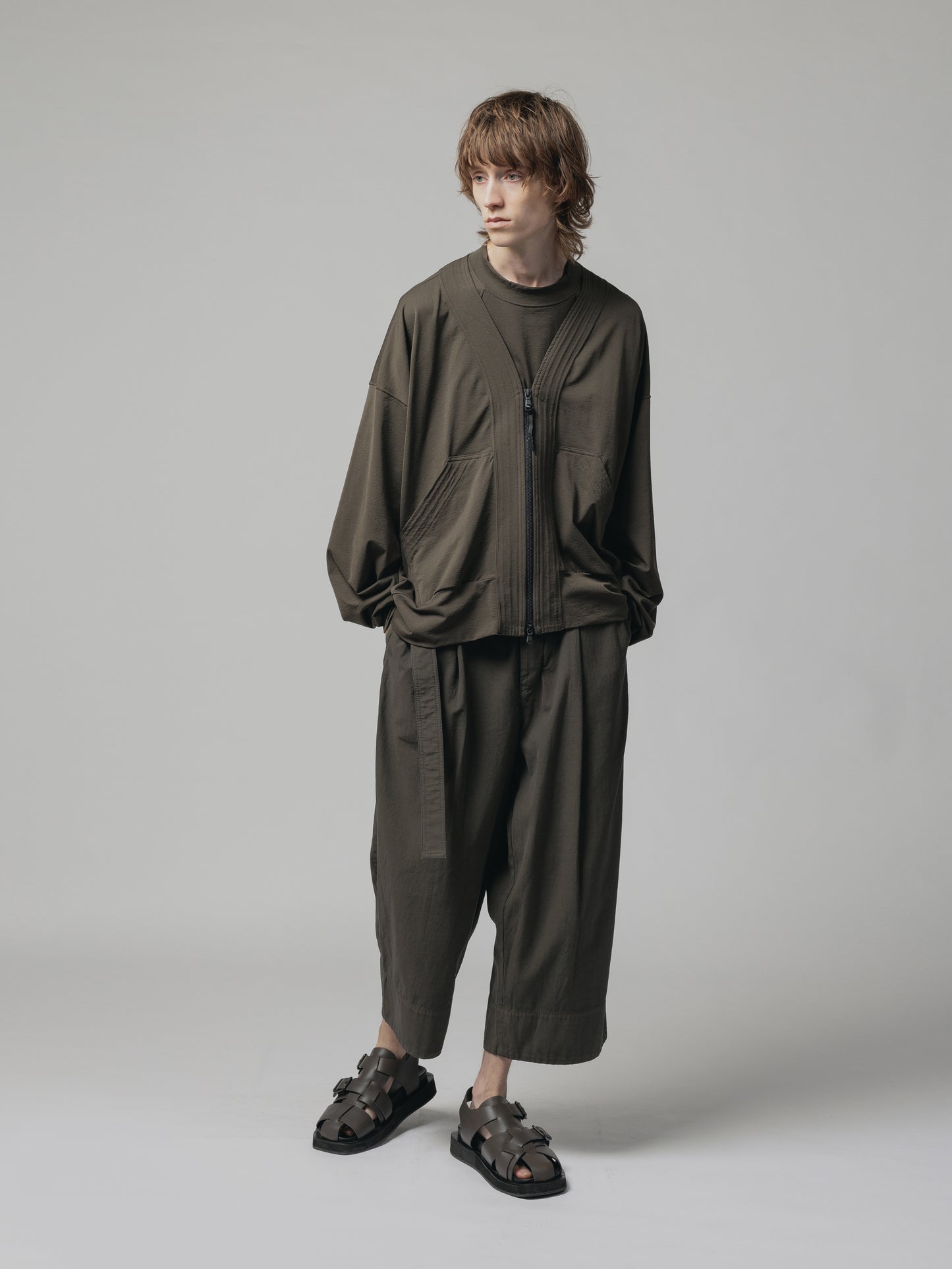 
                  
                    NYLON SMOOTH ZIP-UP CARDIGAN
                  
                