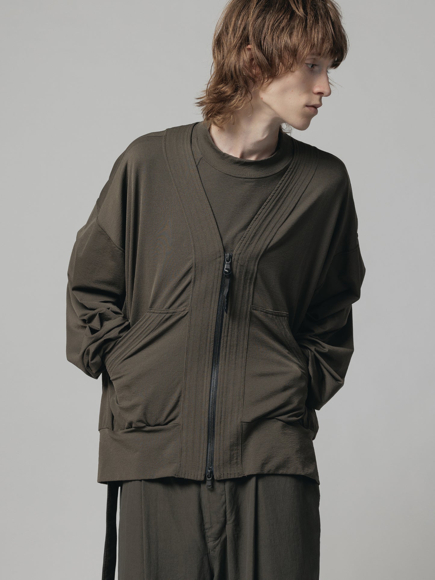 
                  
                    NYLON SMOOTH ZIP-UP CARDIGAN
                  
                
