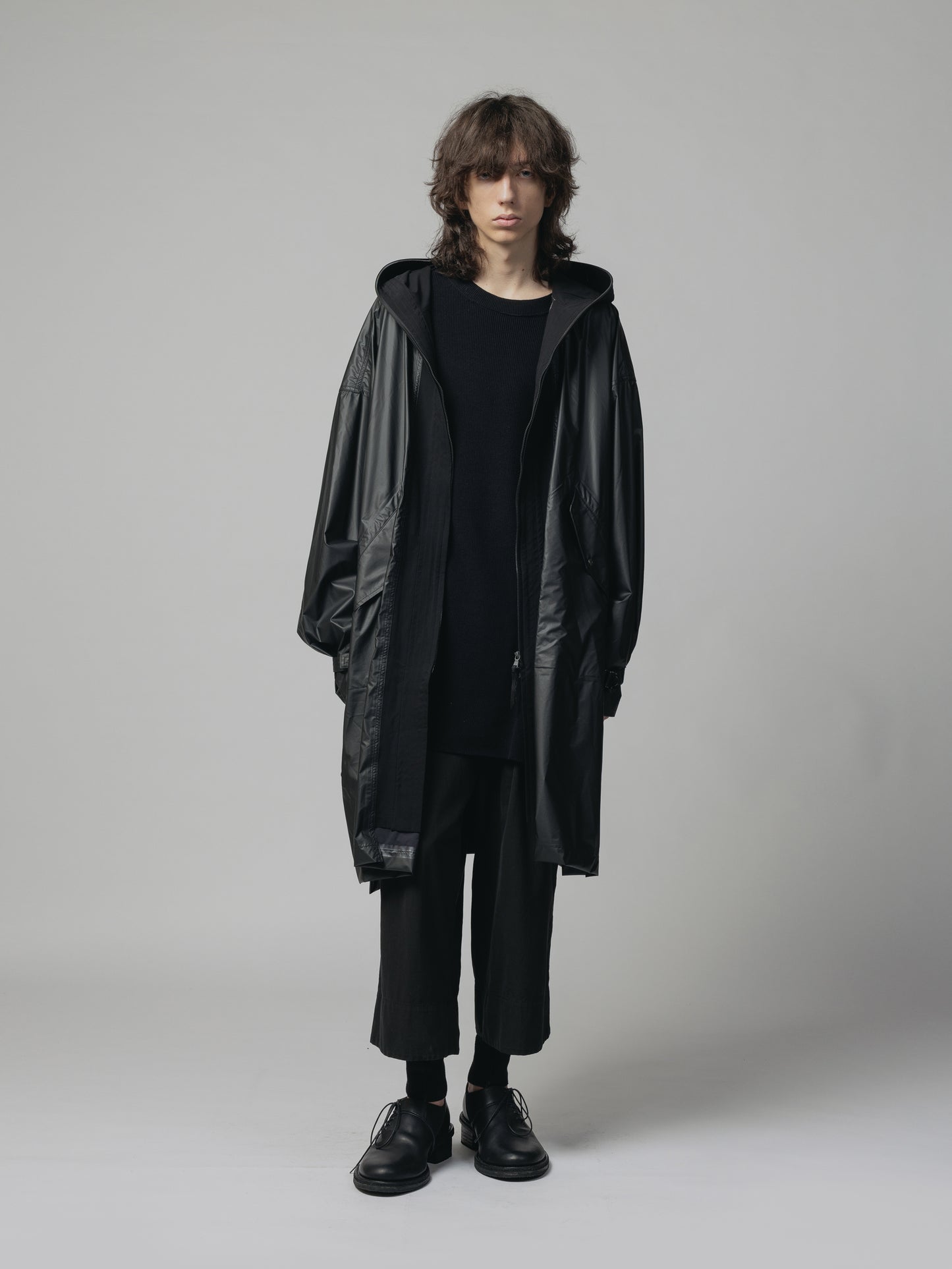 
                  
                    NYLON HOODED COAT
                  
                