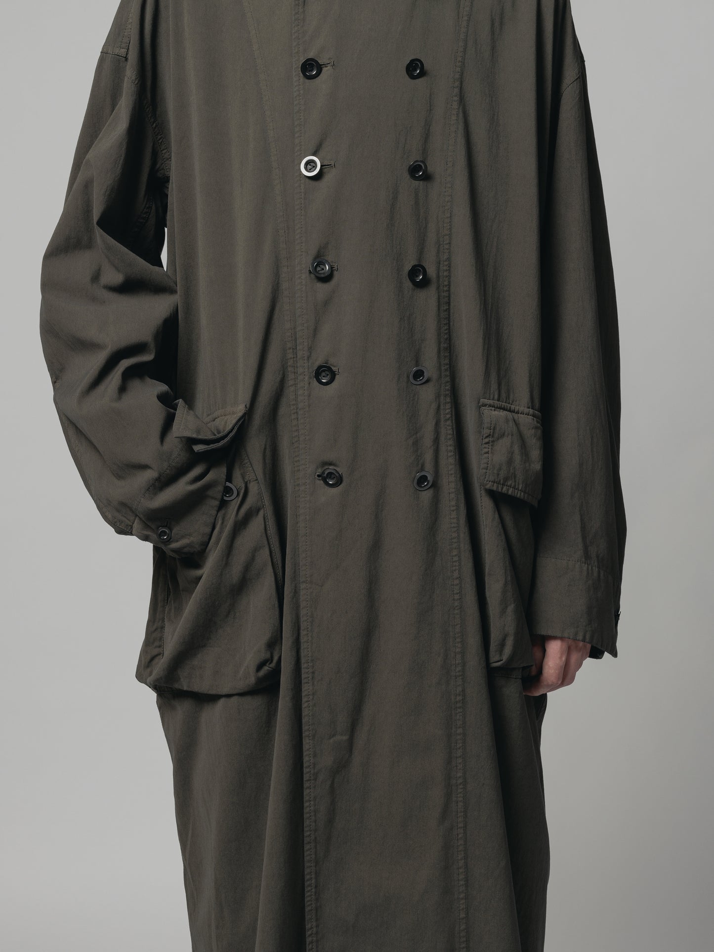 
                  
                    DRY COTTON COAT
                  
                