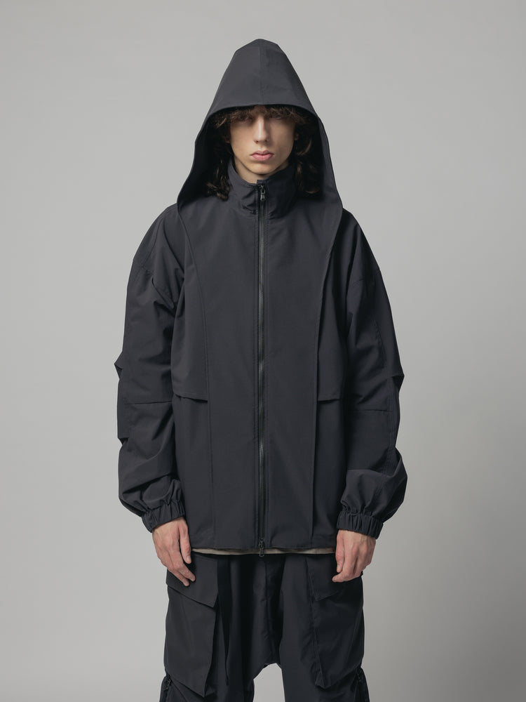 
                  
                    WATER-REPELLENT HOODED JKT
                  
                