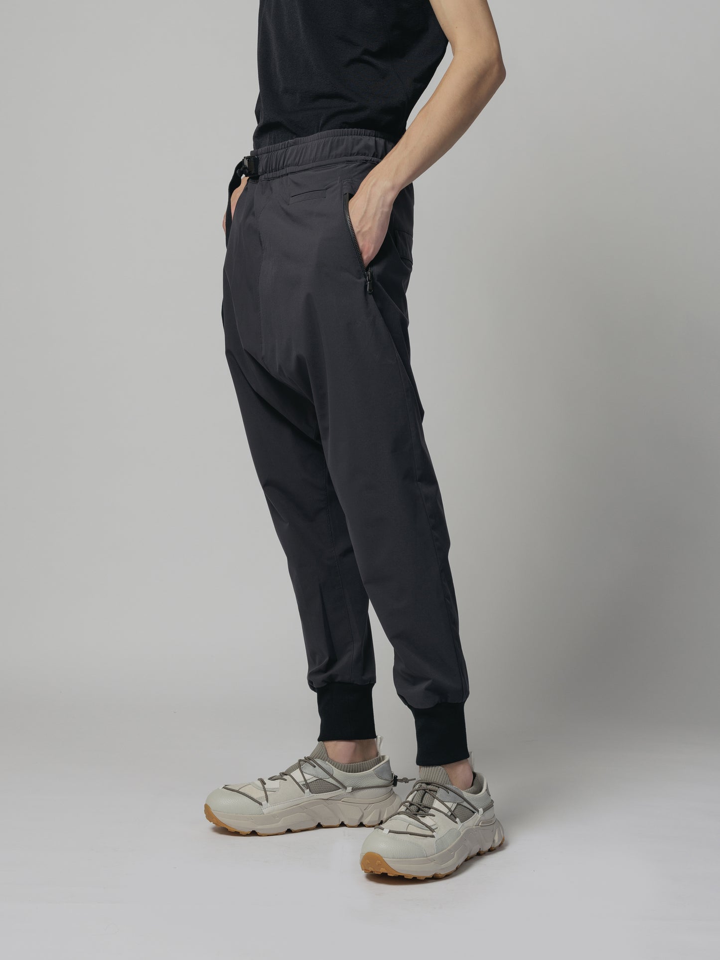 
                  
                    WATER-REPELLENT RIBED PANTS
                  
                