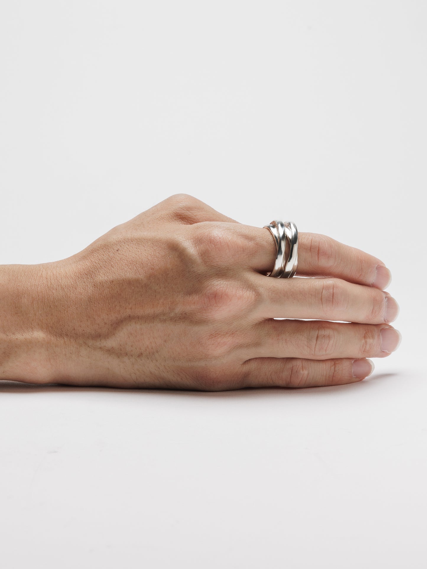 
                  
                    [WERKSTATT:MÜNCHEN] RING WOUND HAMMERED
                  
                
