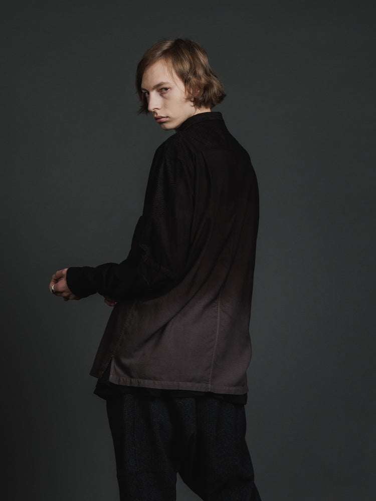 
                  
                    GRADATION DYE SHIRT
                  
                