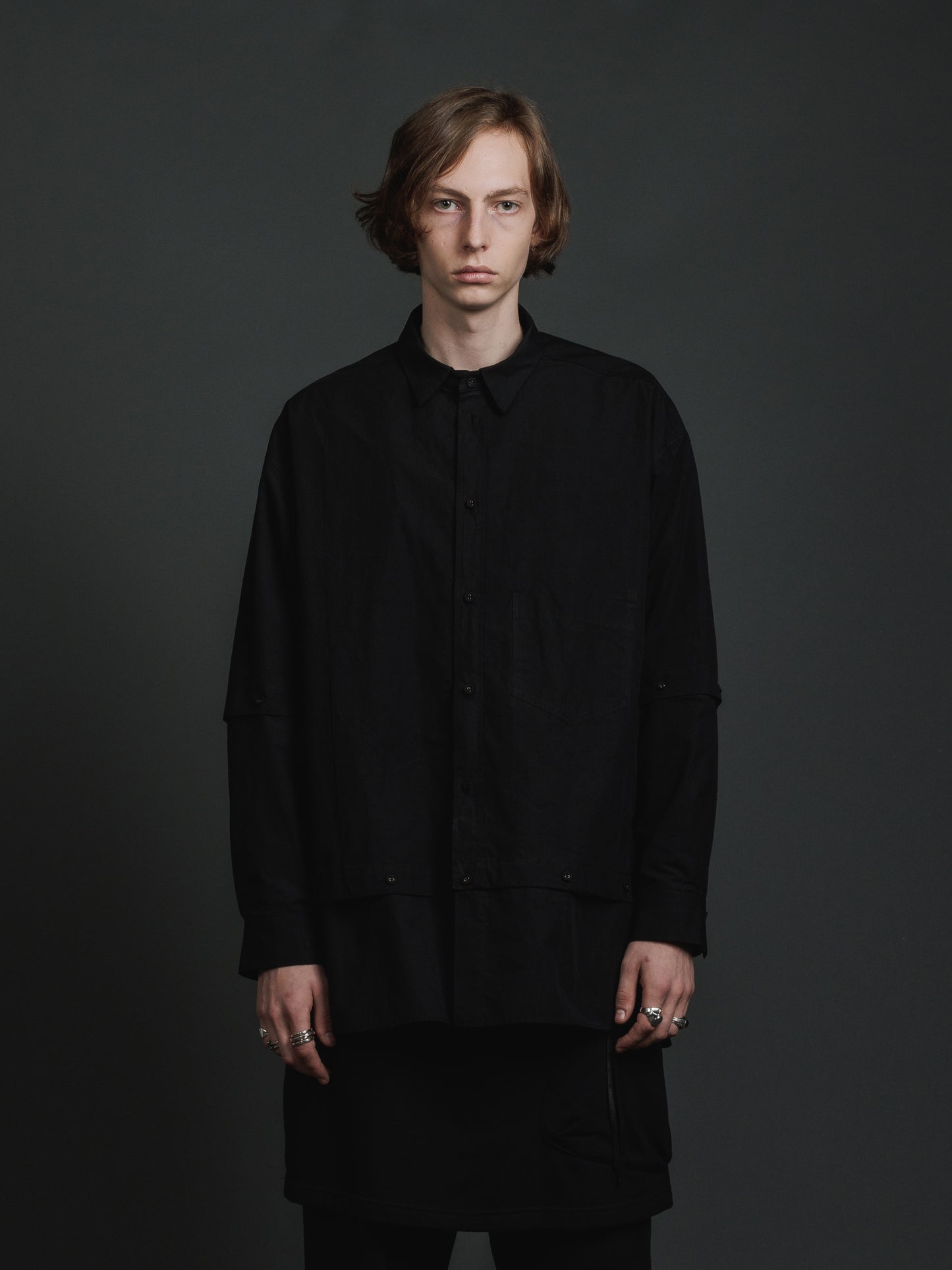
                  
                    DETACHABLE SHIRT
                  
                