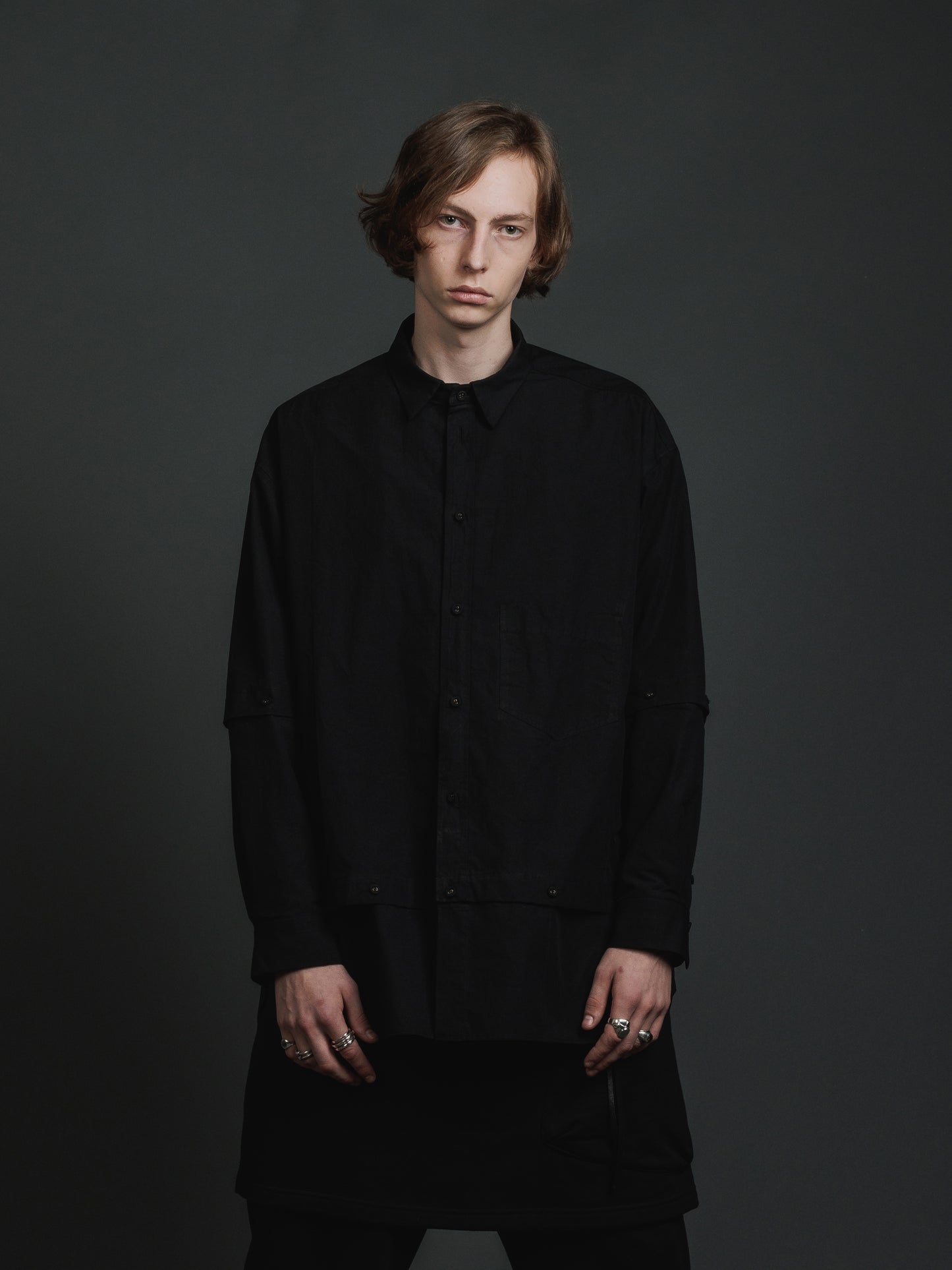
                  
                    DETACHABLE SHIRT
                  
                