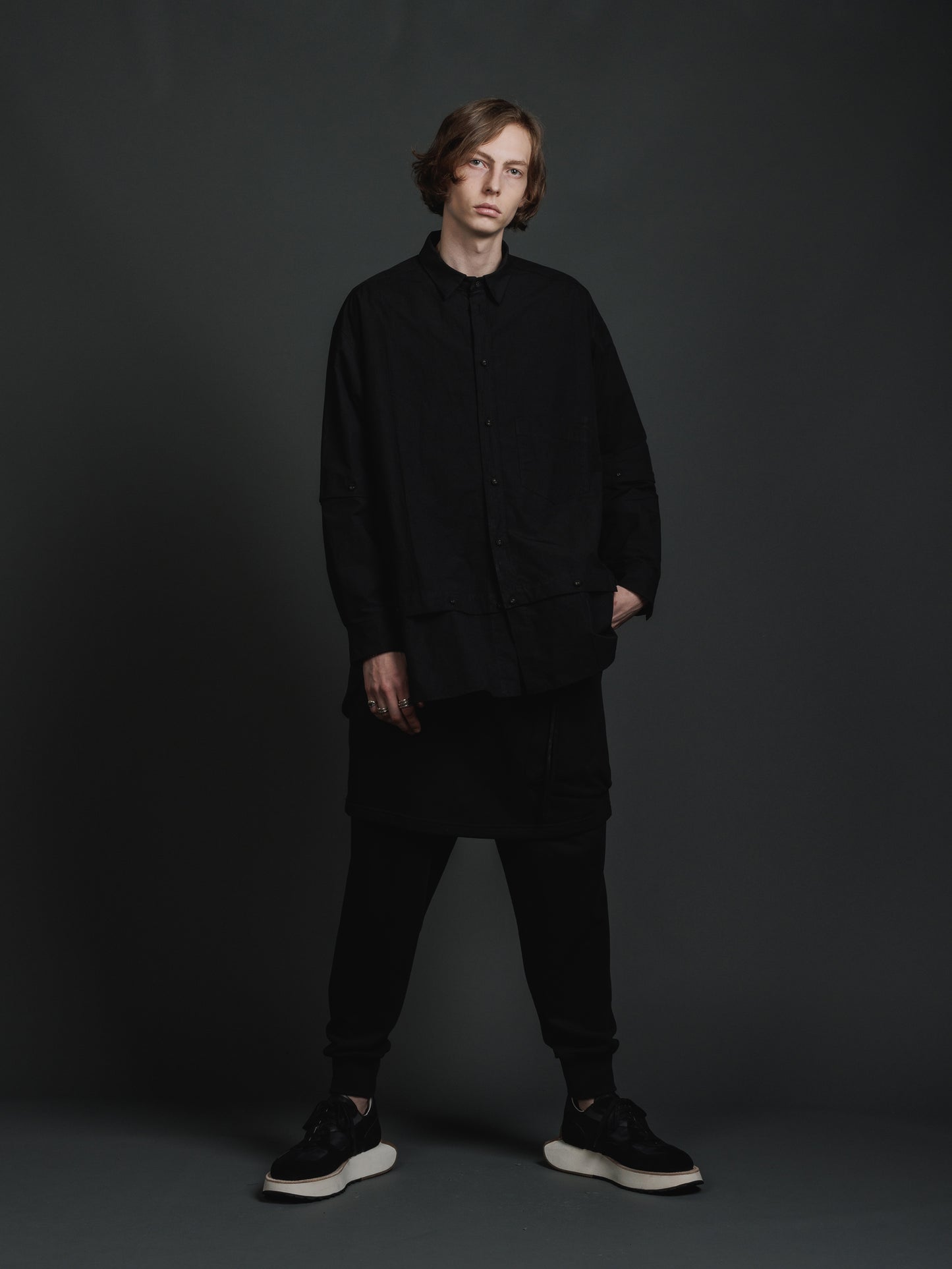 
                  
                    DETACHABLE SHIRT
                  
                