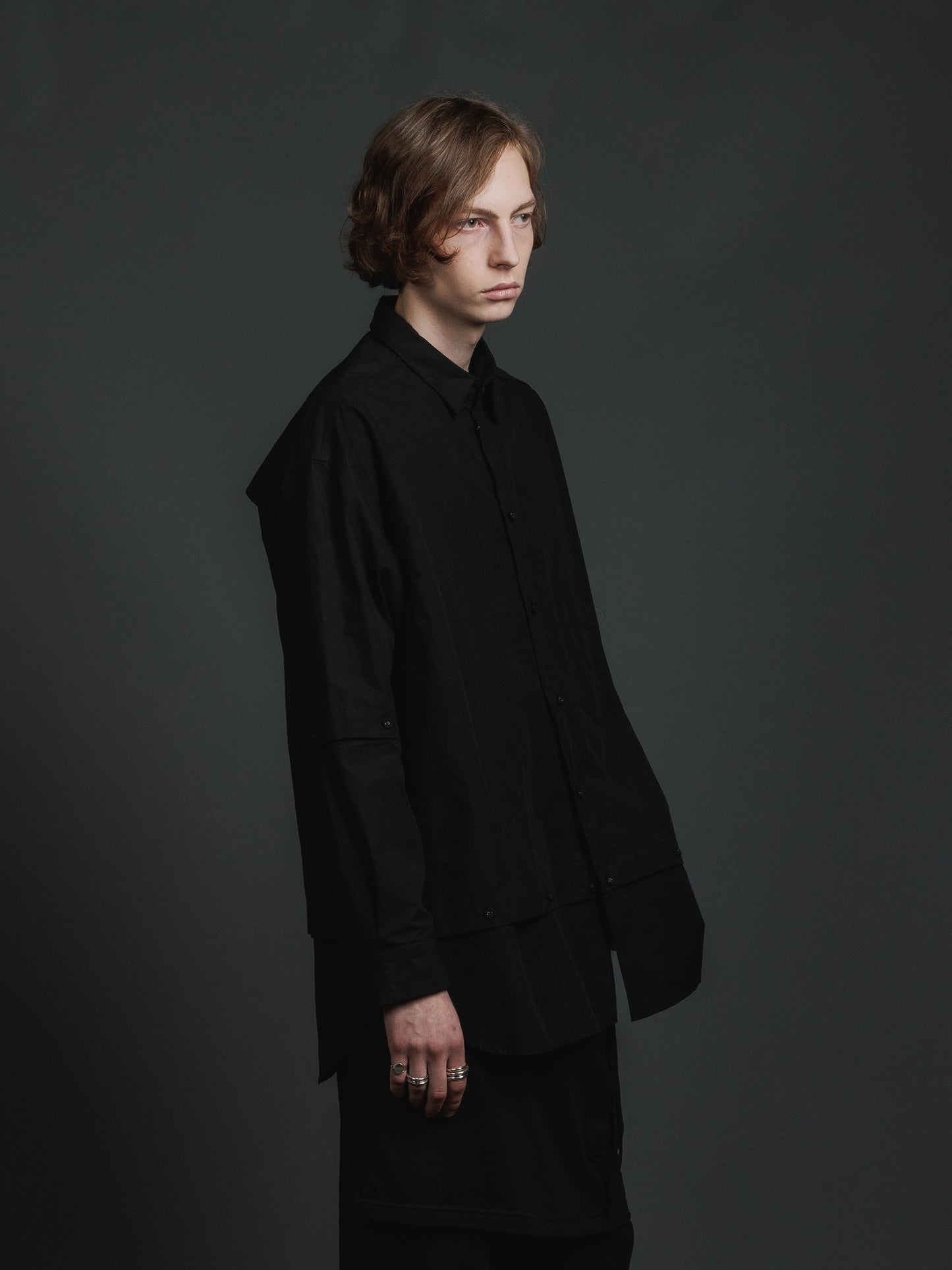 
                  
                    DETACHABLE SHIRT
                  
                