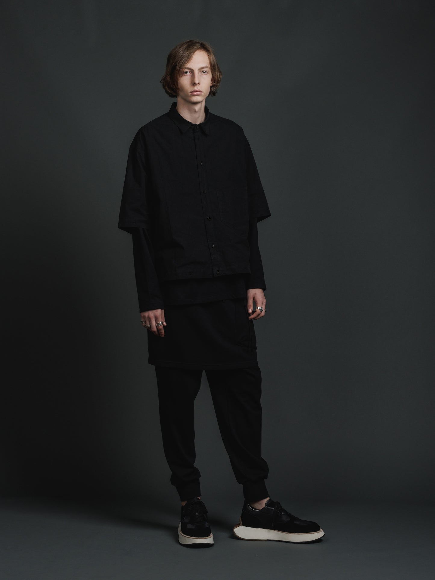 
                  
                    DETACHABLE SHIRT
                  
                