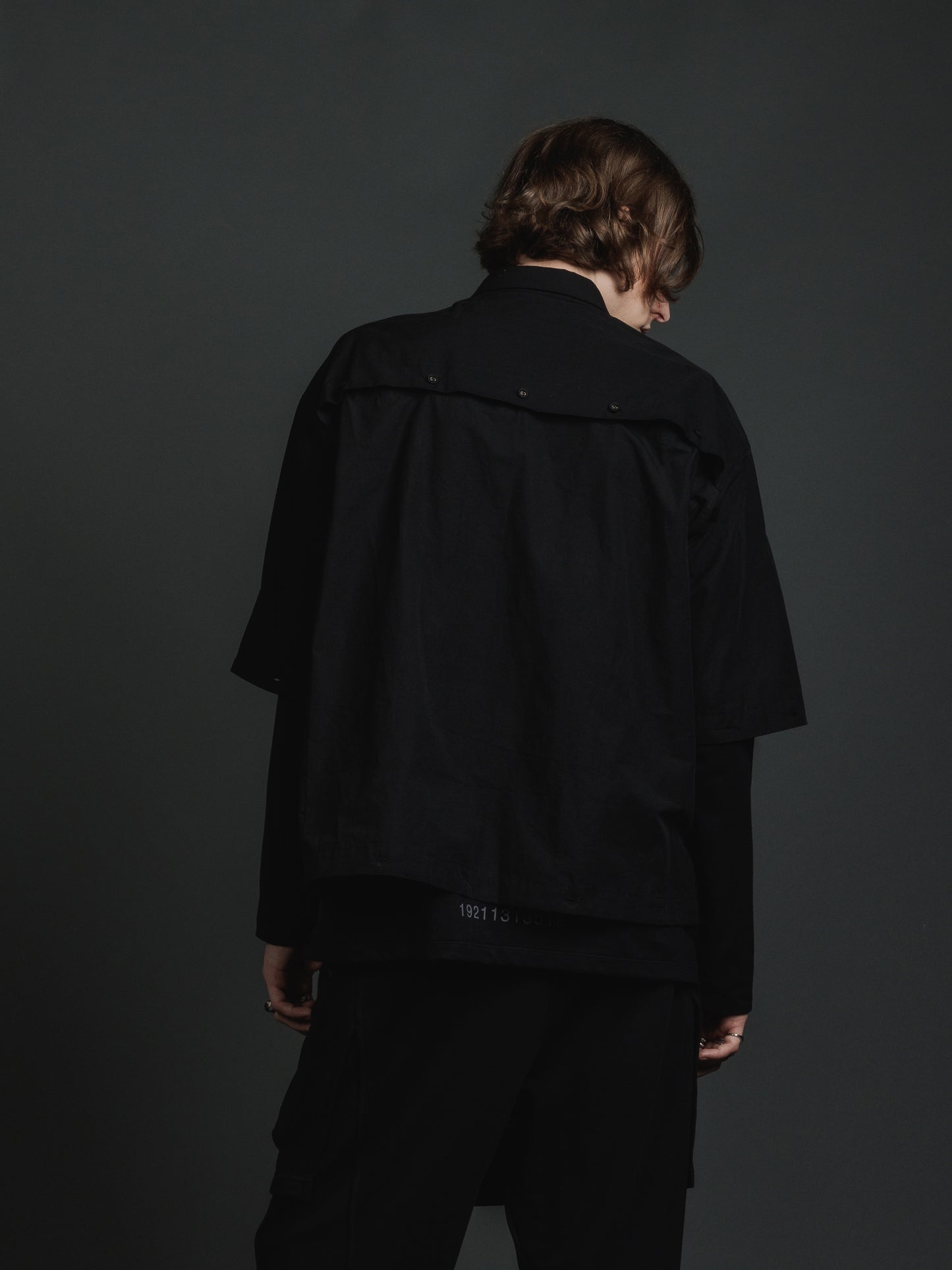 
                  
                    DETACHABLE SHIRT
                  
                