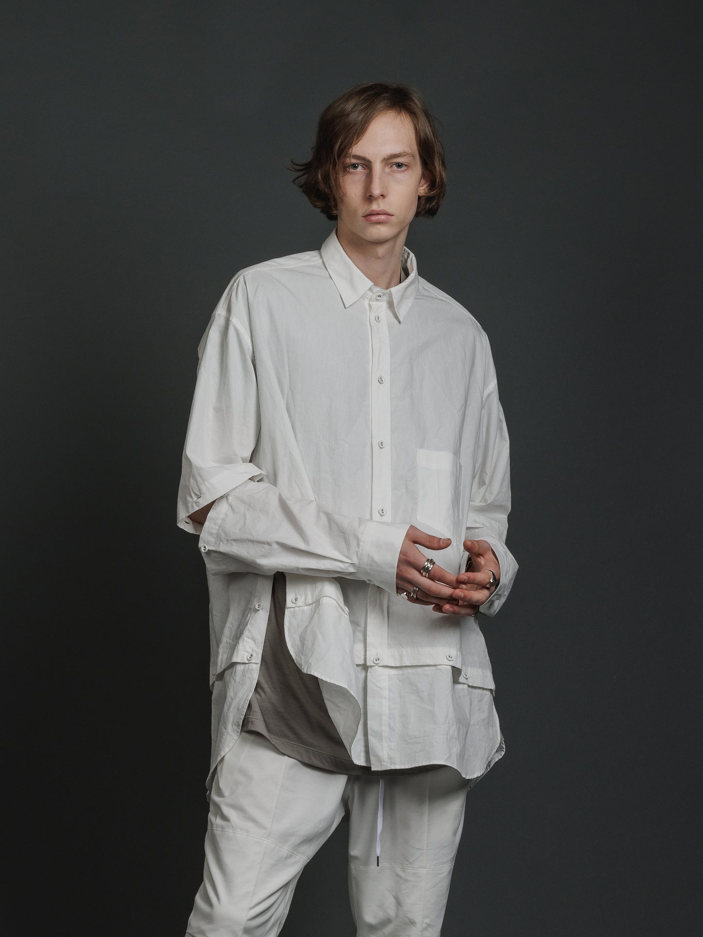 
                  
                    DETACHABLE SHIRT
                  
                