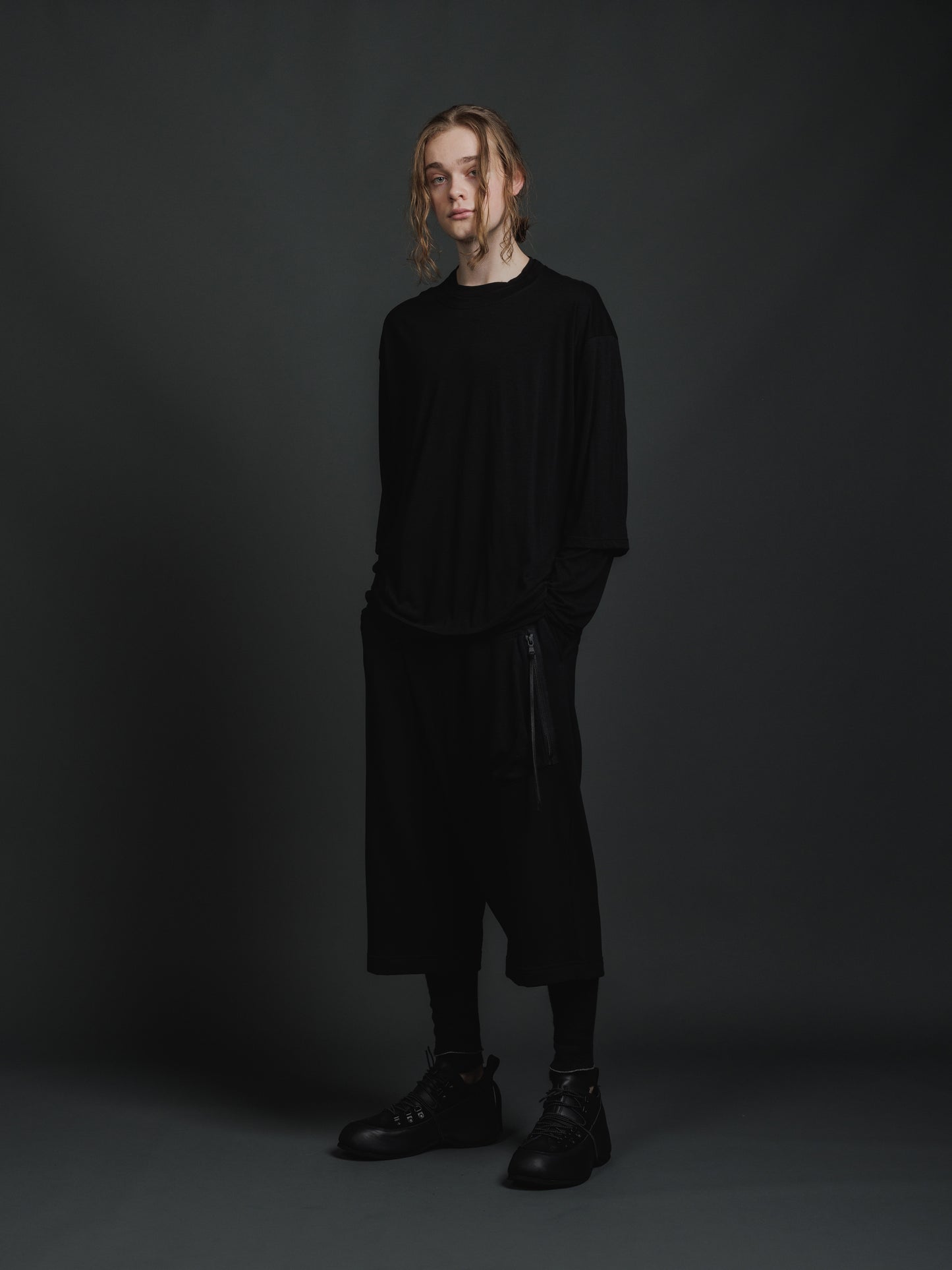 
                  
                    SWEAT WRAP PANTS
                  
                