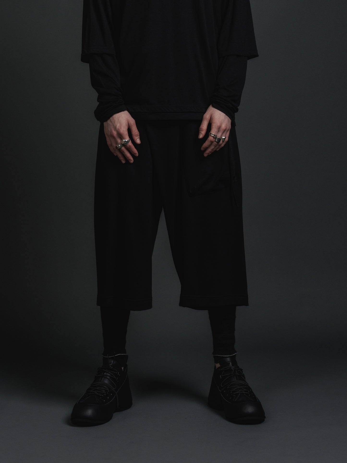 
                  
                    SWEAT WRAP PANTS
                  
                