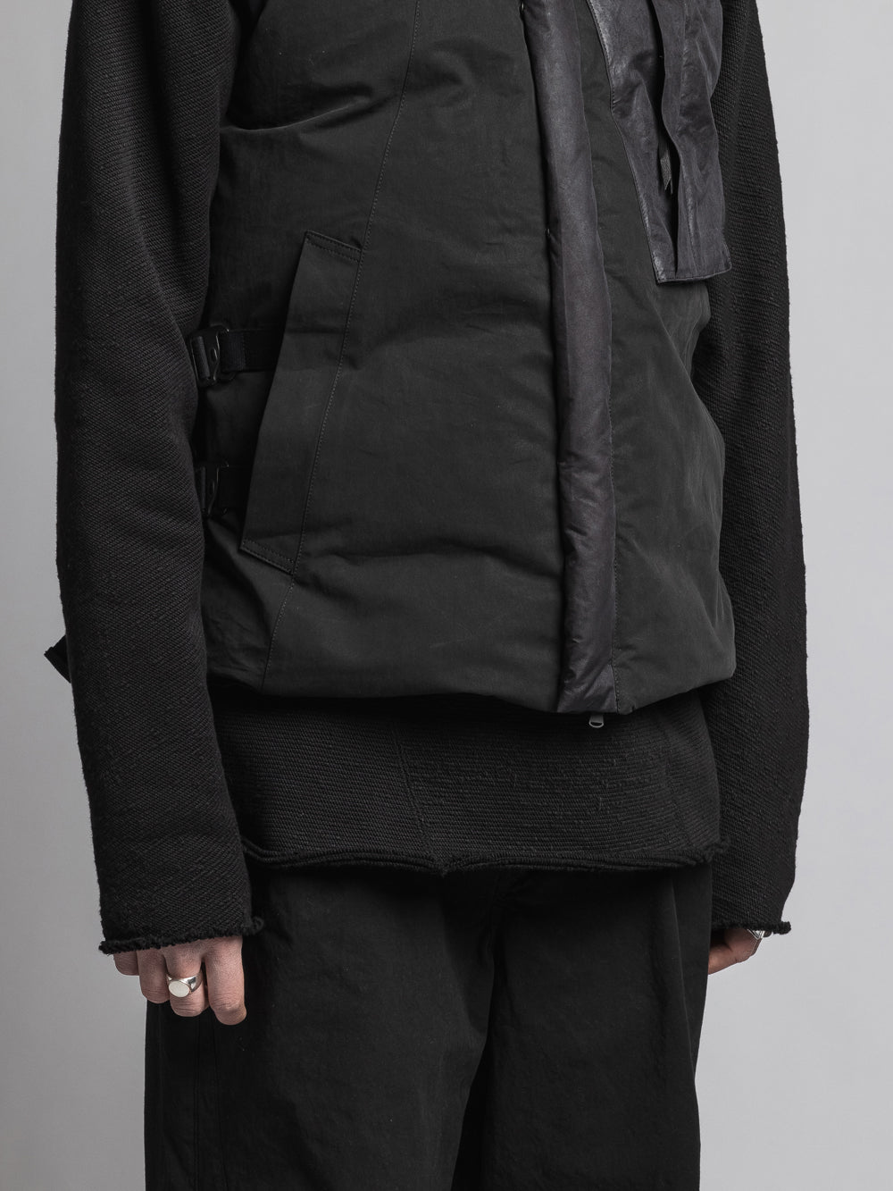 
                  
                    WATER-REPELLENT DOWN VEST
                  
                