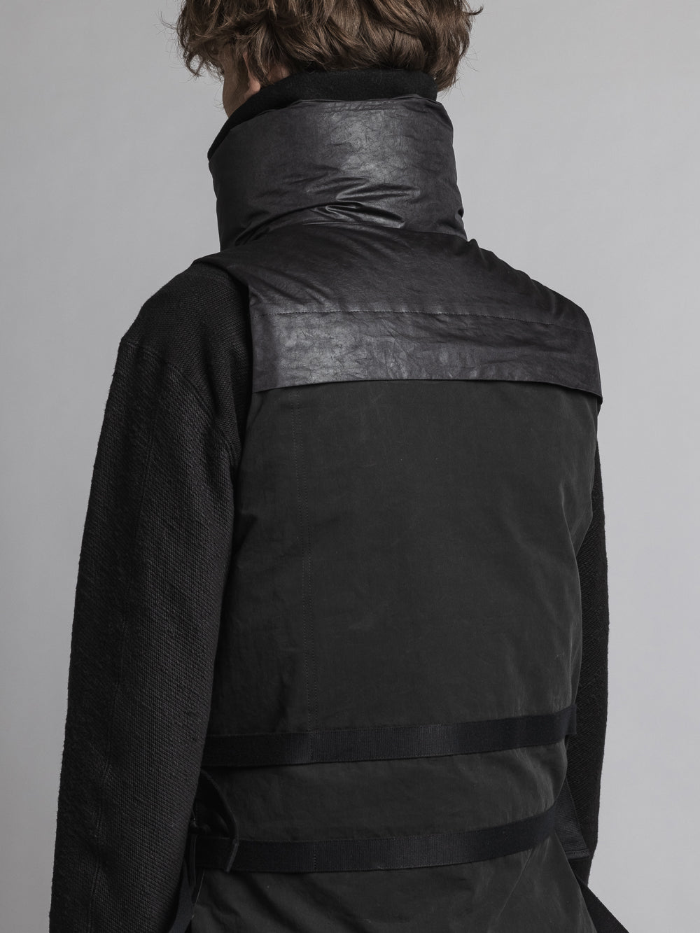 
                  
                    WATER-REPELLENT DOWN VEST
                  
                