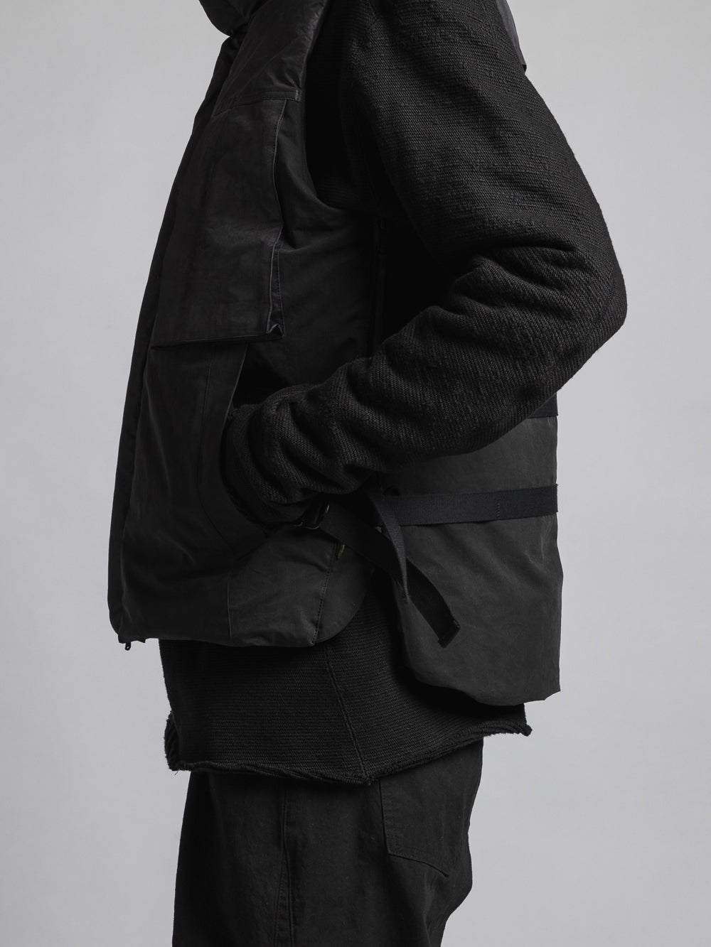 
                  
                    WATER-REPELLENT DOWN VEST
                  
                